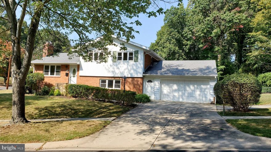 Corner lot receiving a lot of sunshine.  renovated in 2019, including   windows, doors, roof, kitchen, new appliances, granite counter   top, bathrooms, refinished hardwood floor and a lot more. 2 car garages, come to look at it. it is beautiful.
