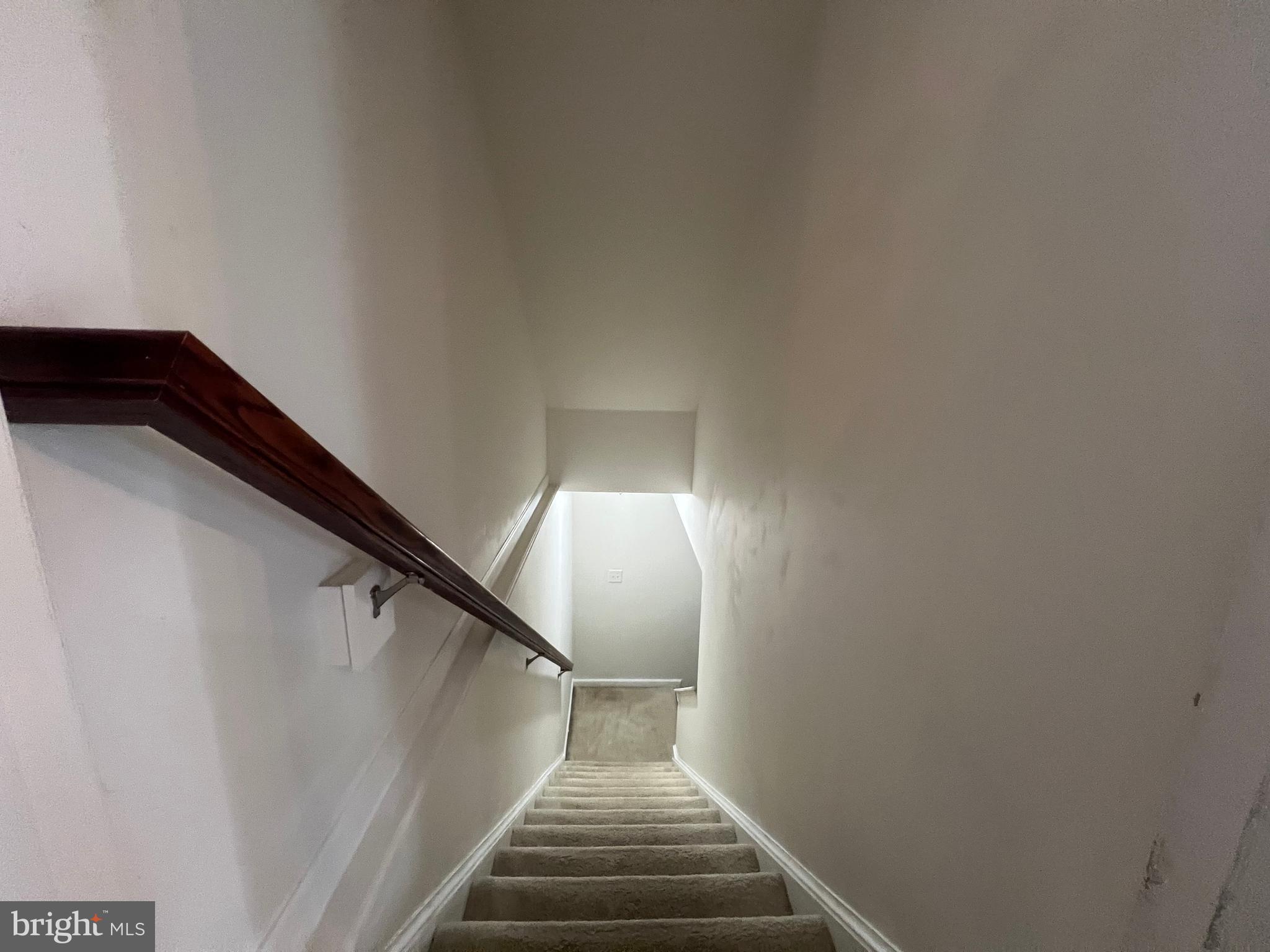 BENTWOOD ESTATES - Residential Lease