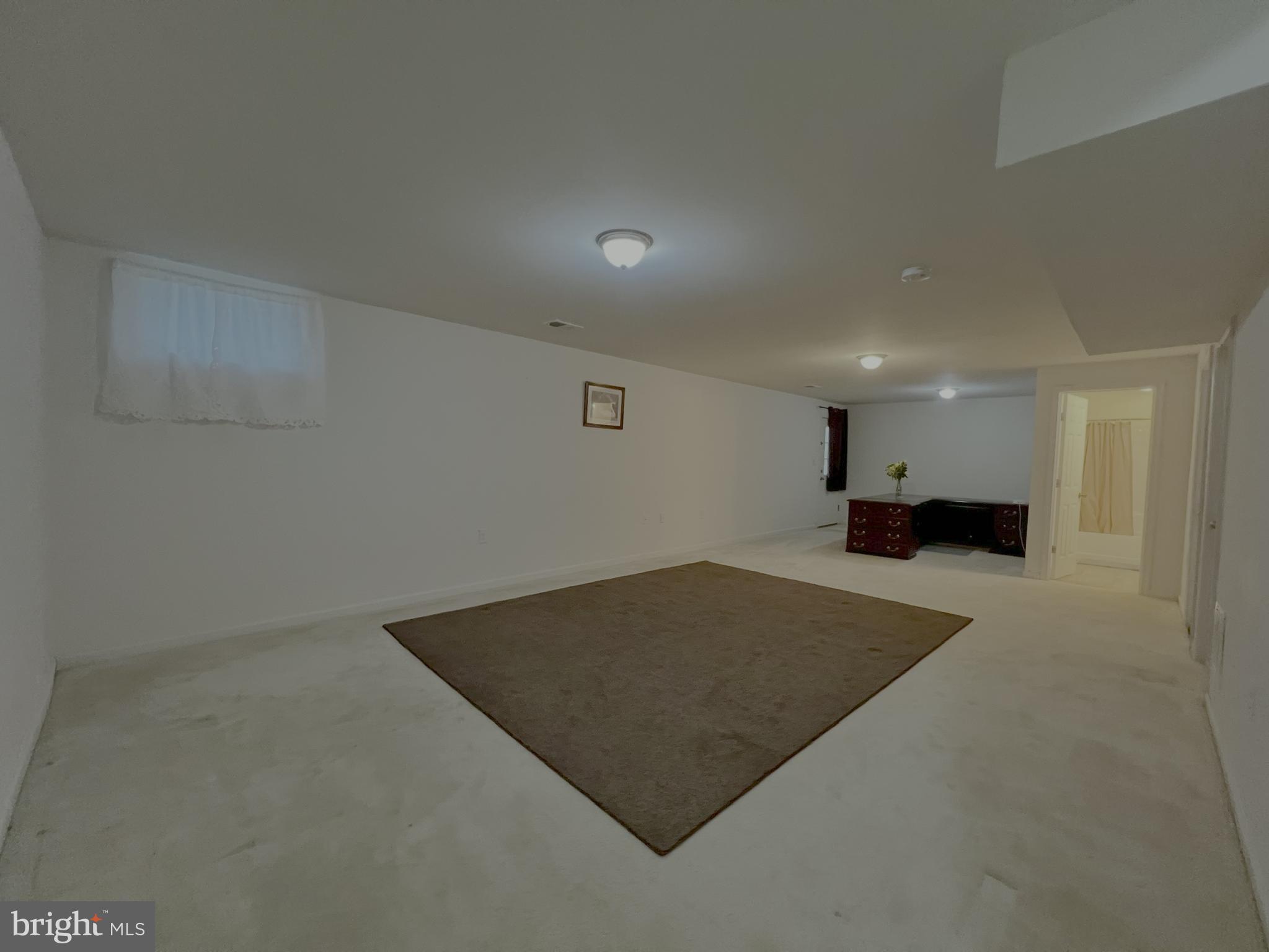 BENTWOOD ESTATES - Residential Lease