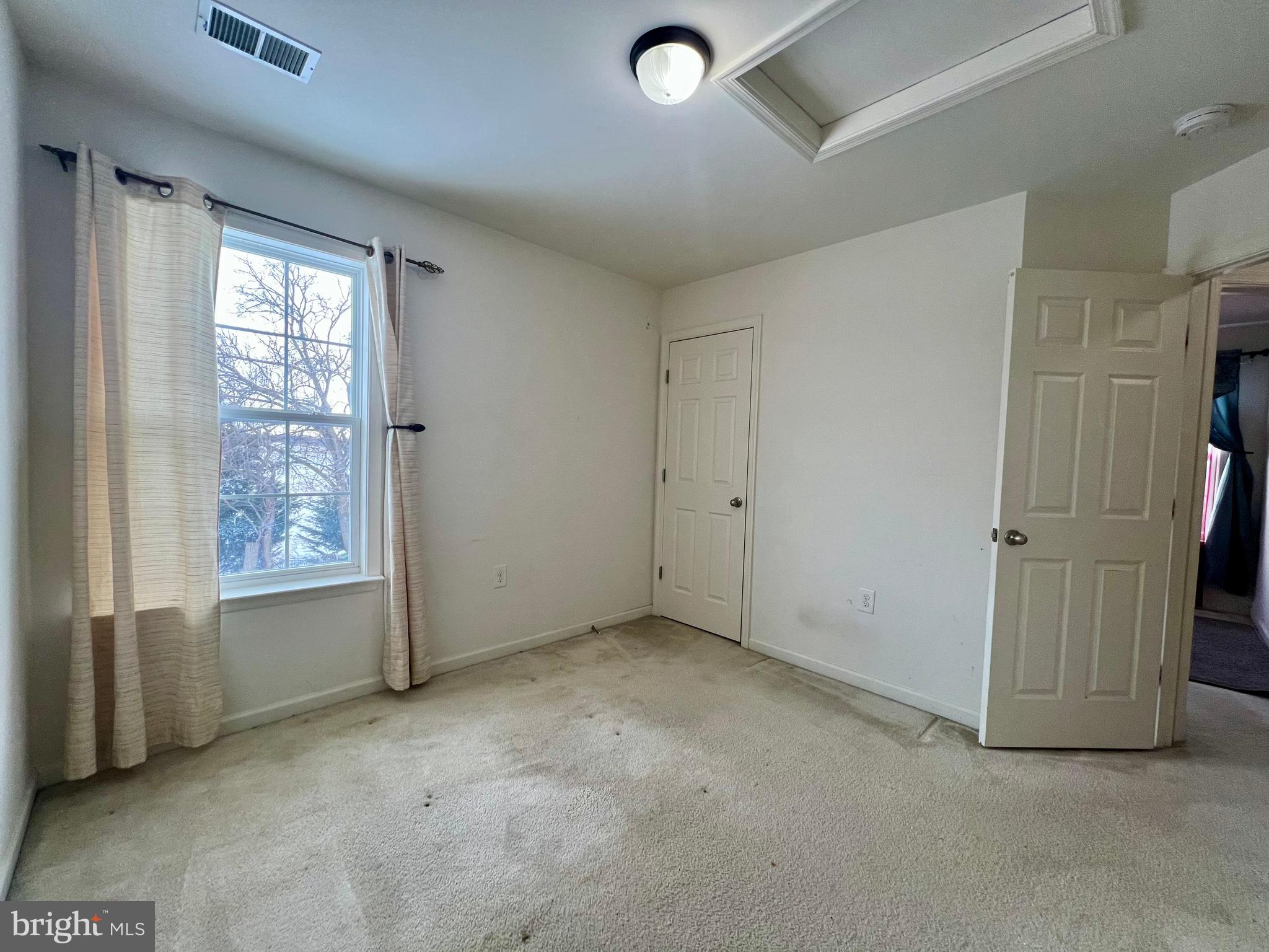 BENTWOOD ESTATES - Residential Lease