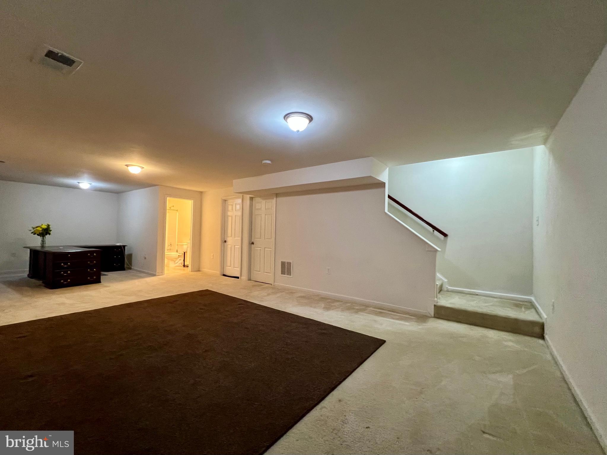 BENTWOOD ESTATES - Residential Lease