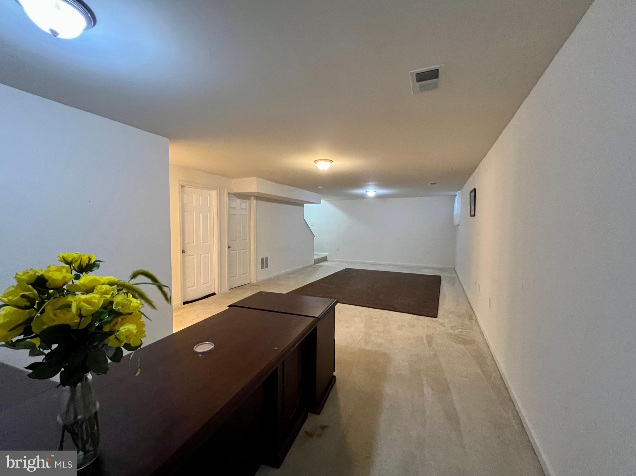 BENTWOOD ESTATES - Residential Lease