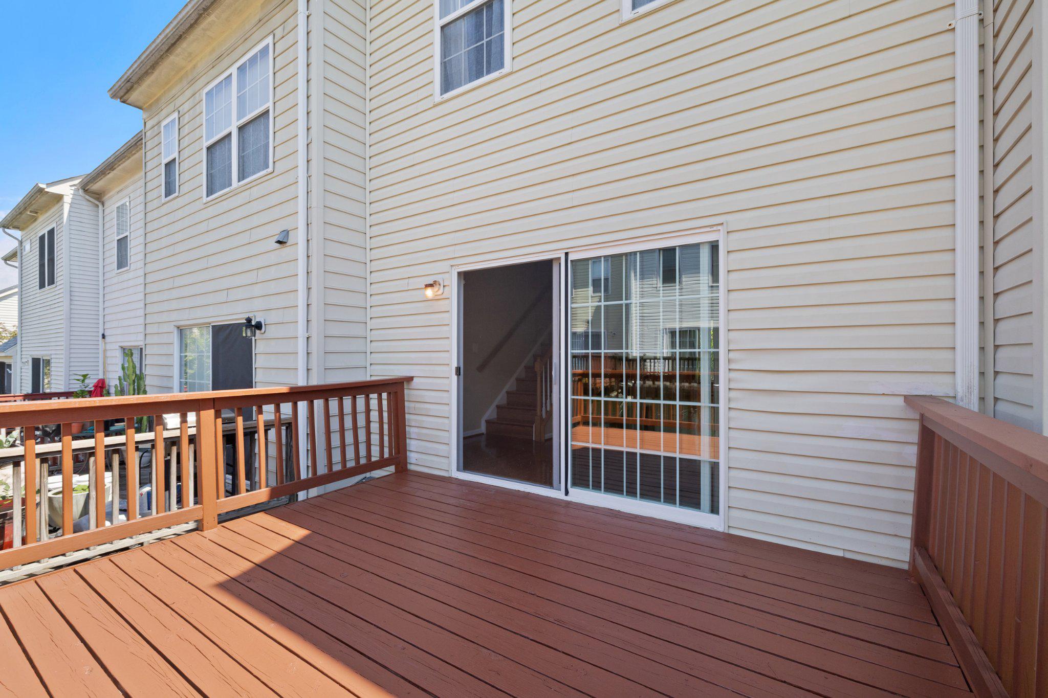 RUSSETT - Residential