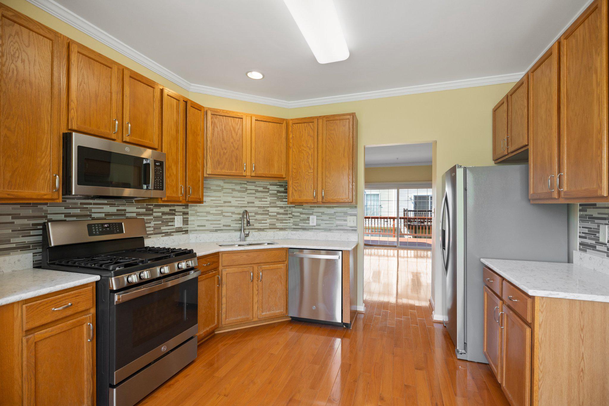 RUSSETT - Residential