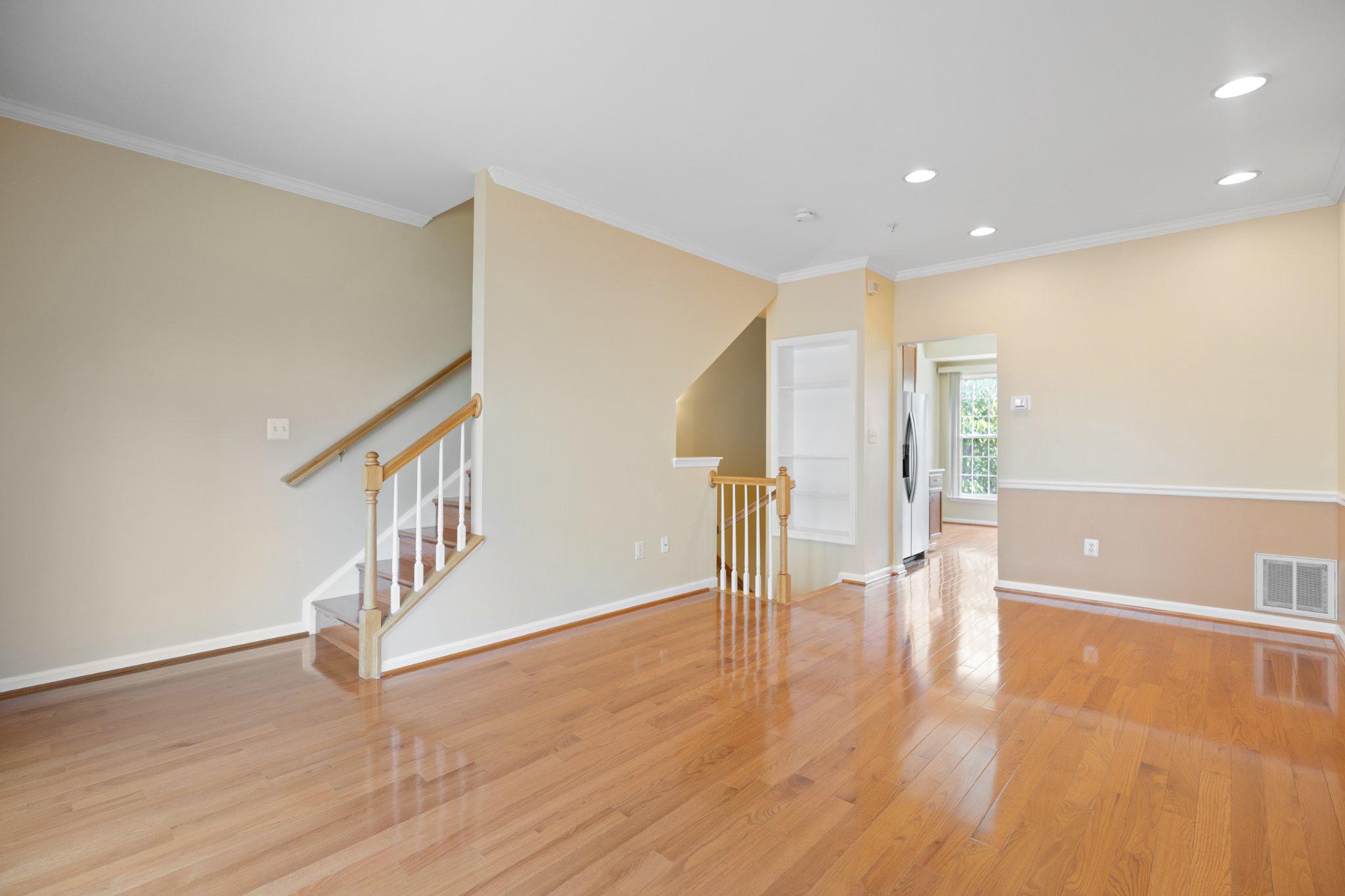 RUSSETT - Residential