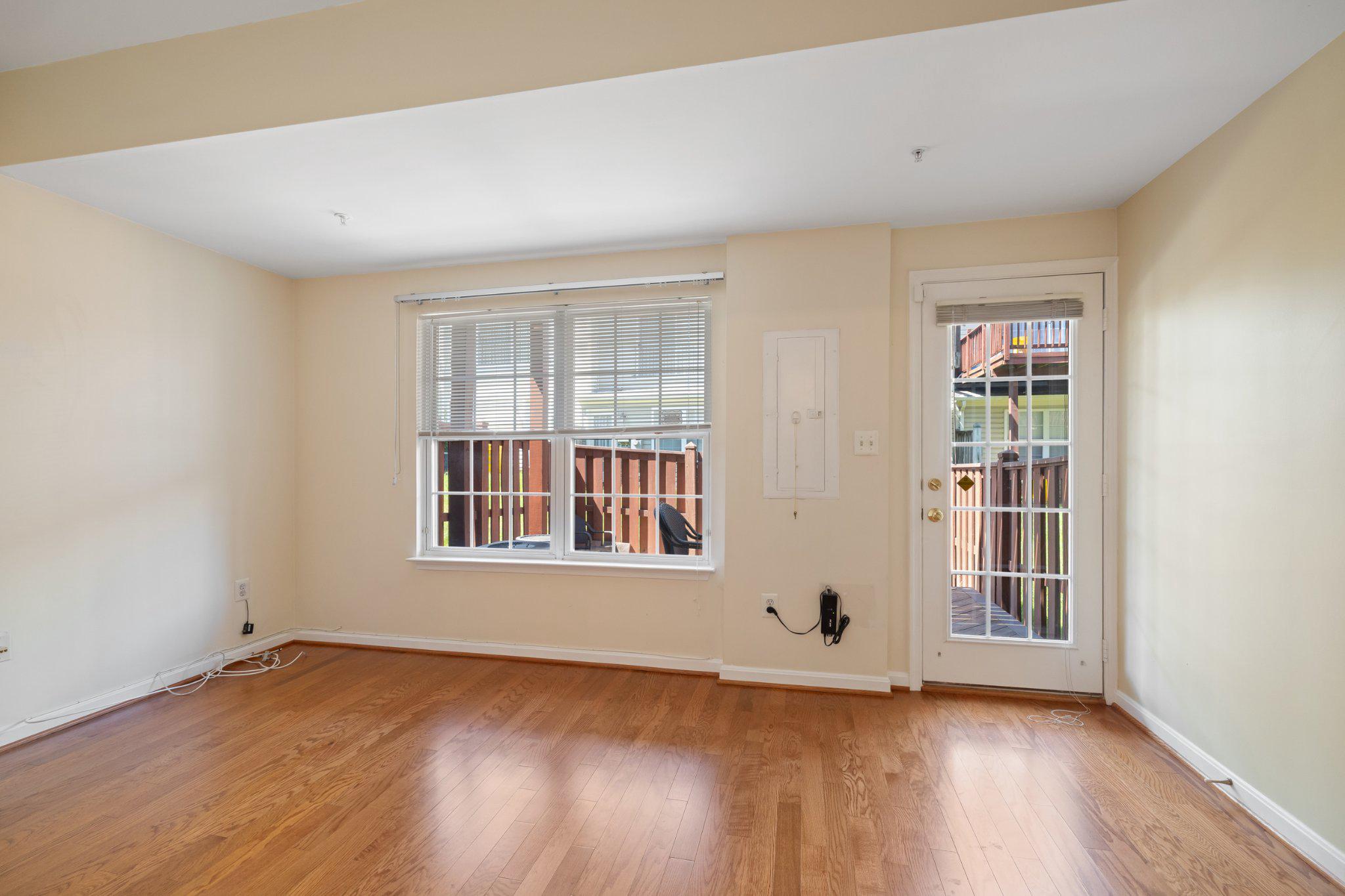 RUSSETT - Residential