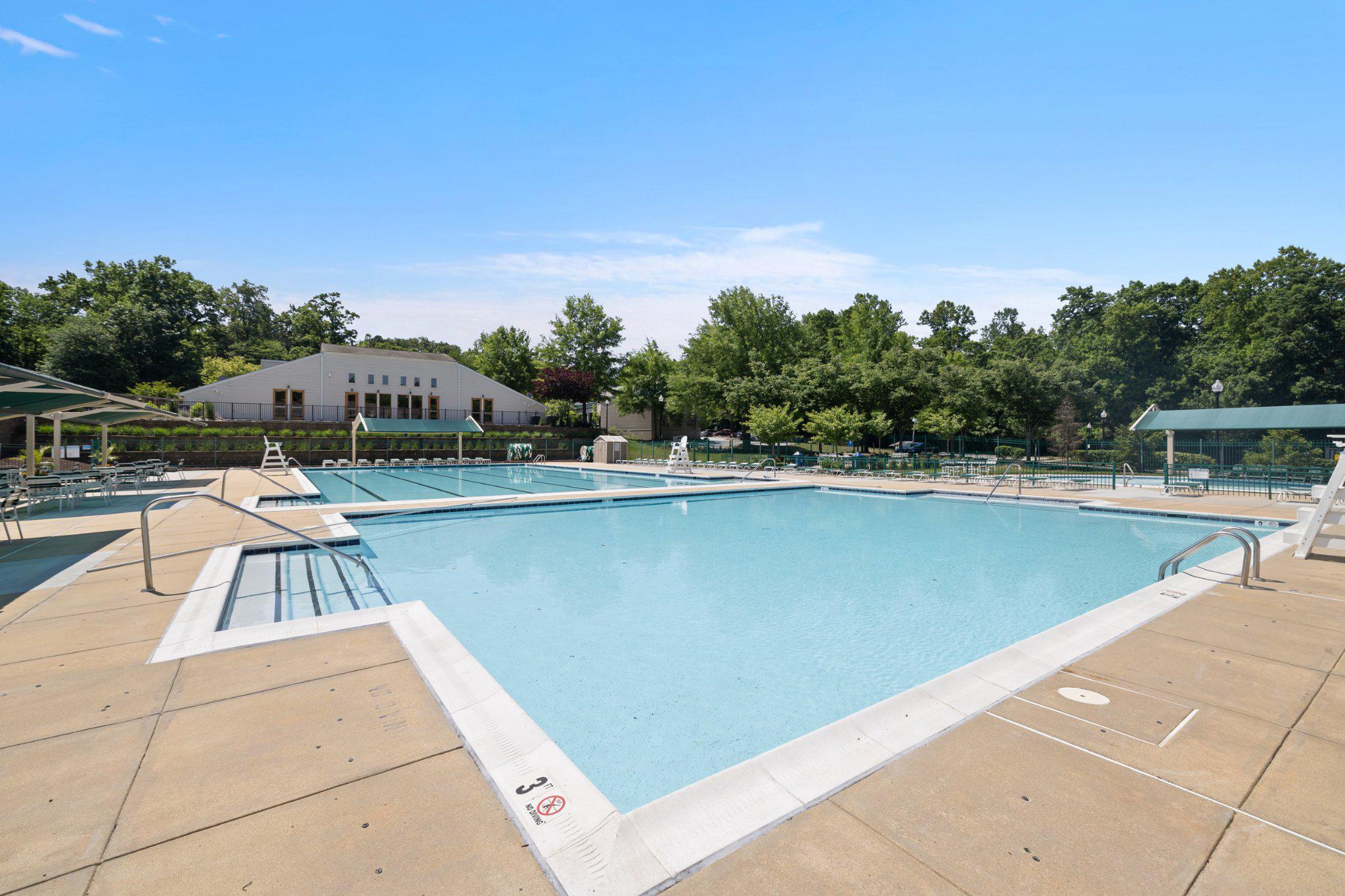 RUSSETT - Residential