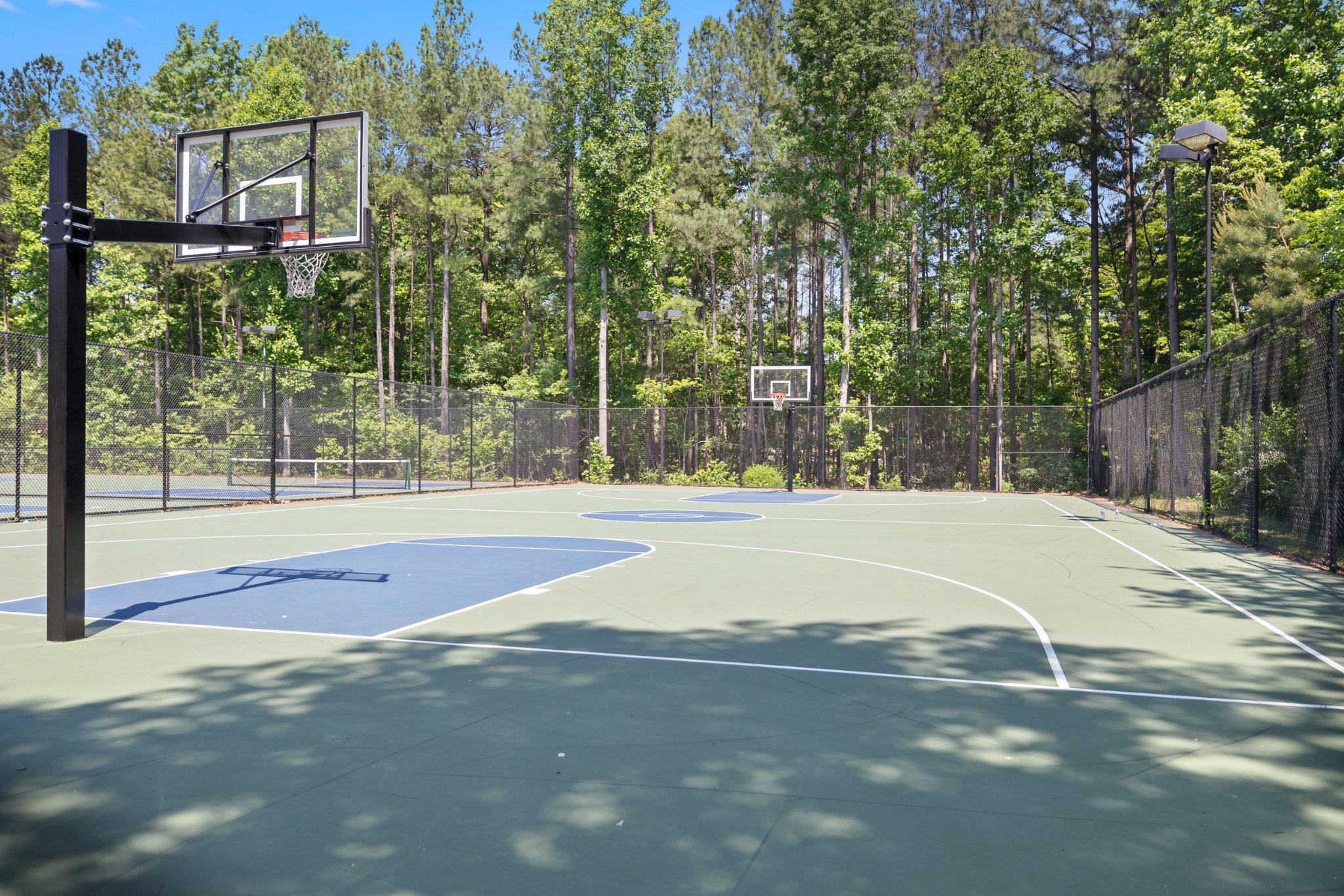 RUSSETT - Residential