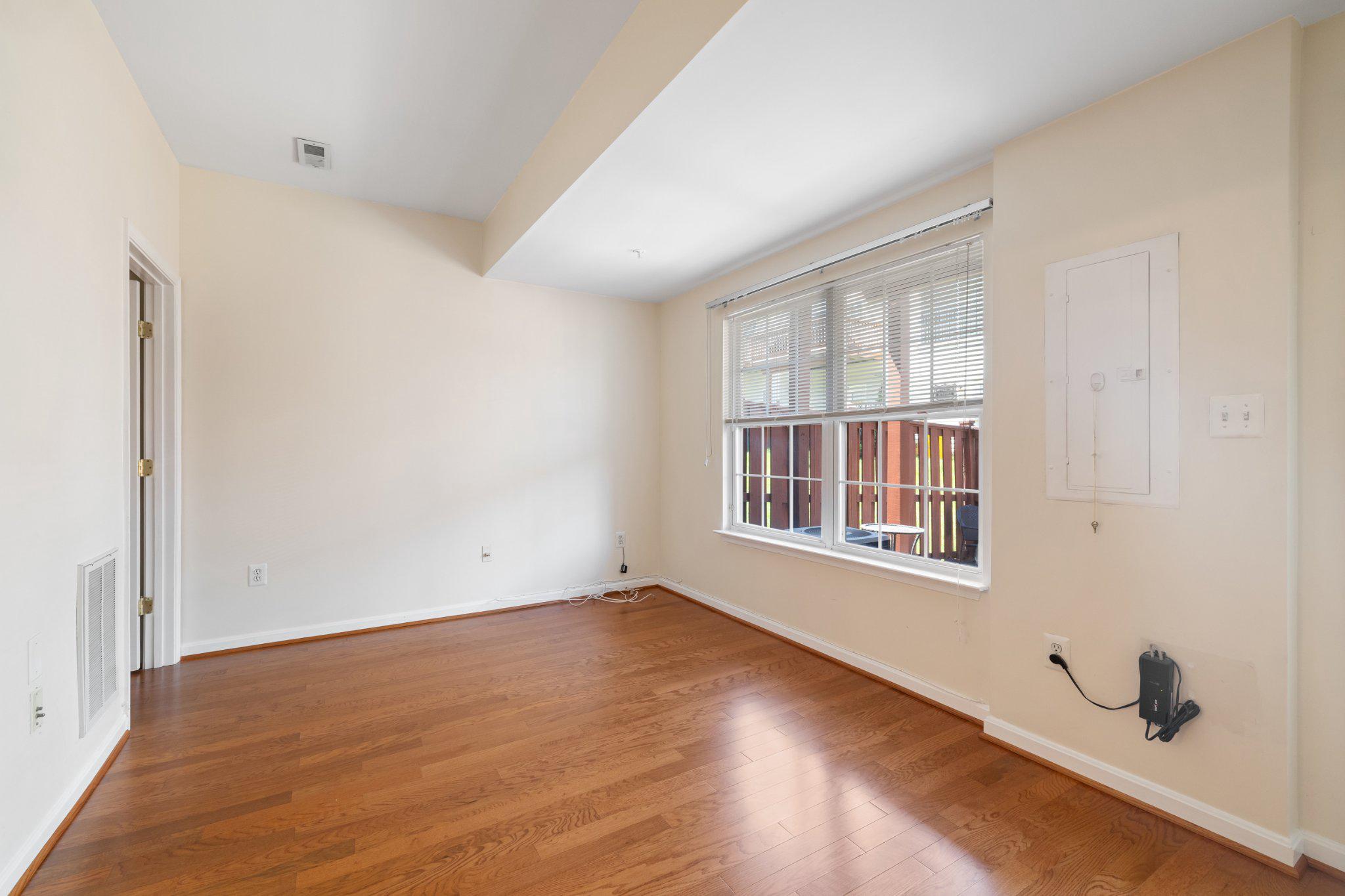 RUSSETT - Residential
