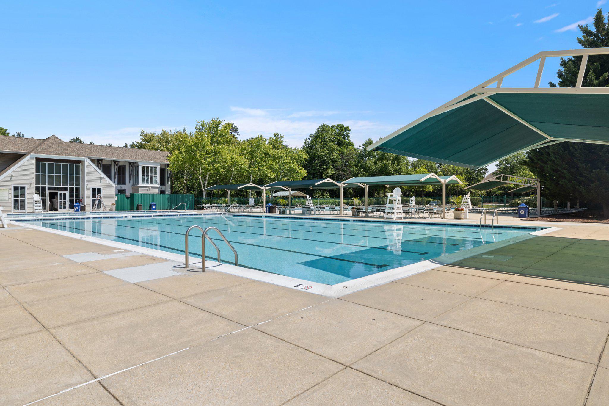 RUSSETT - Residential