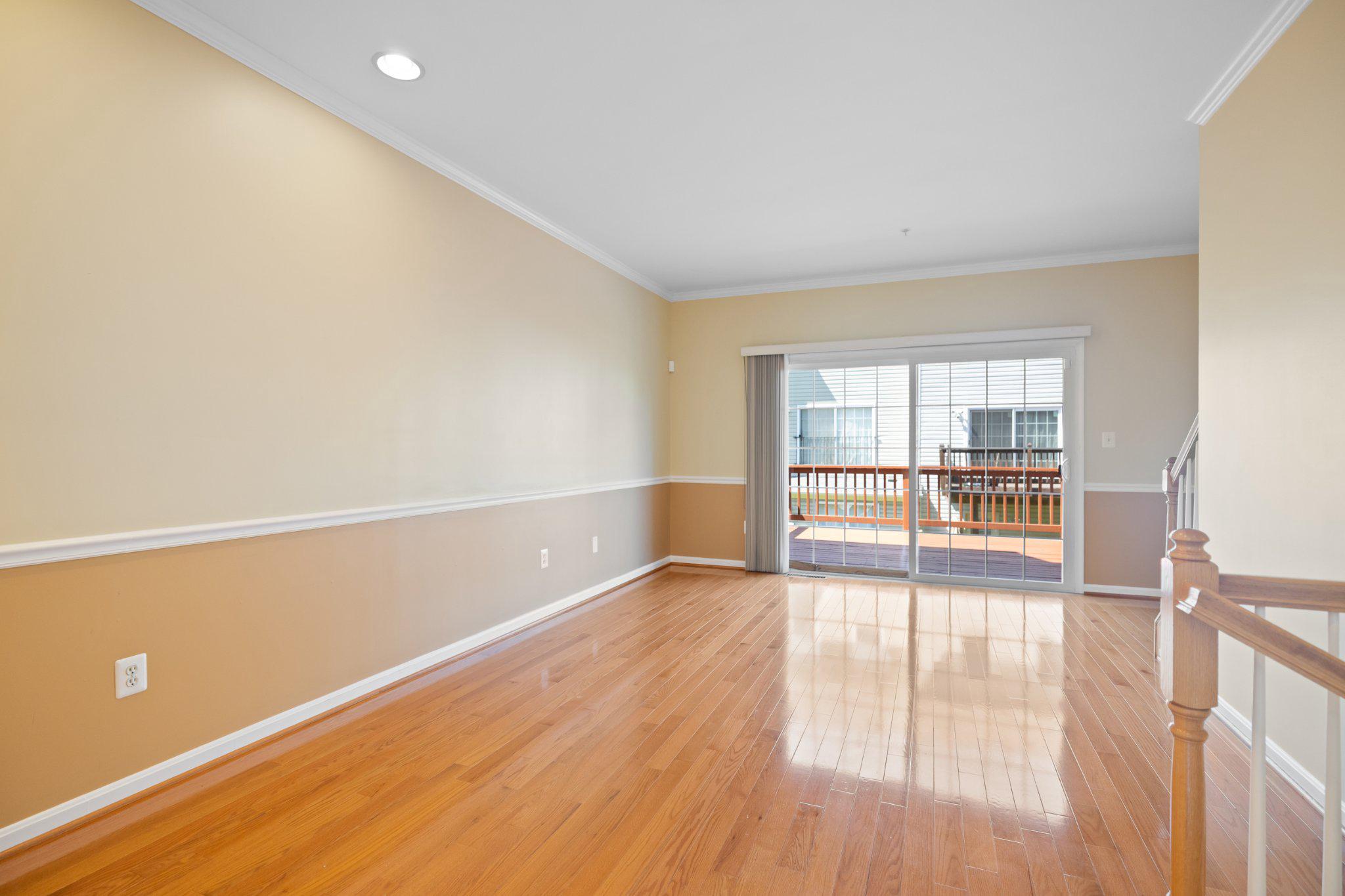 RUSSETT - Residential