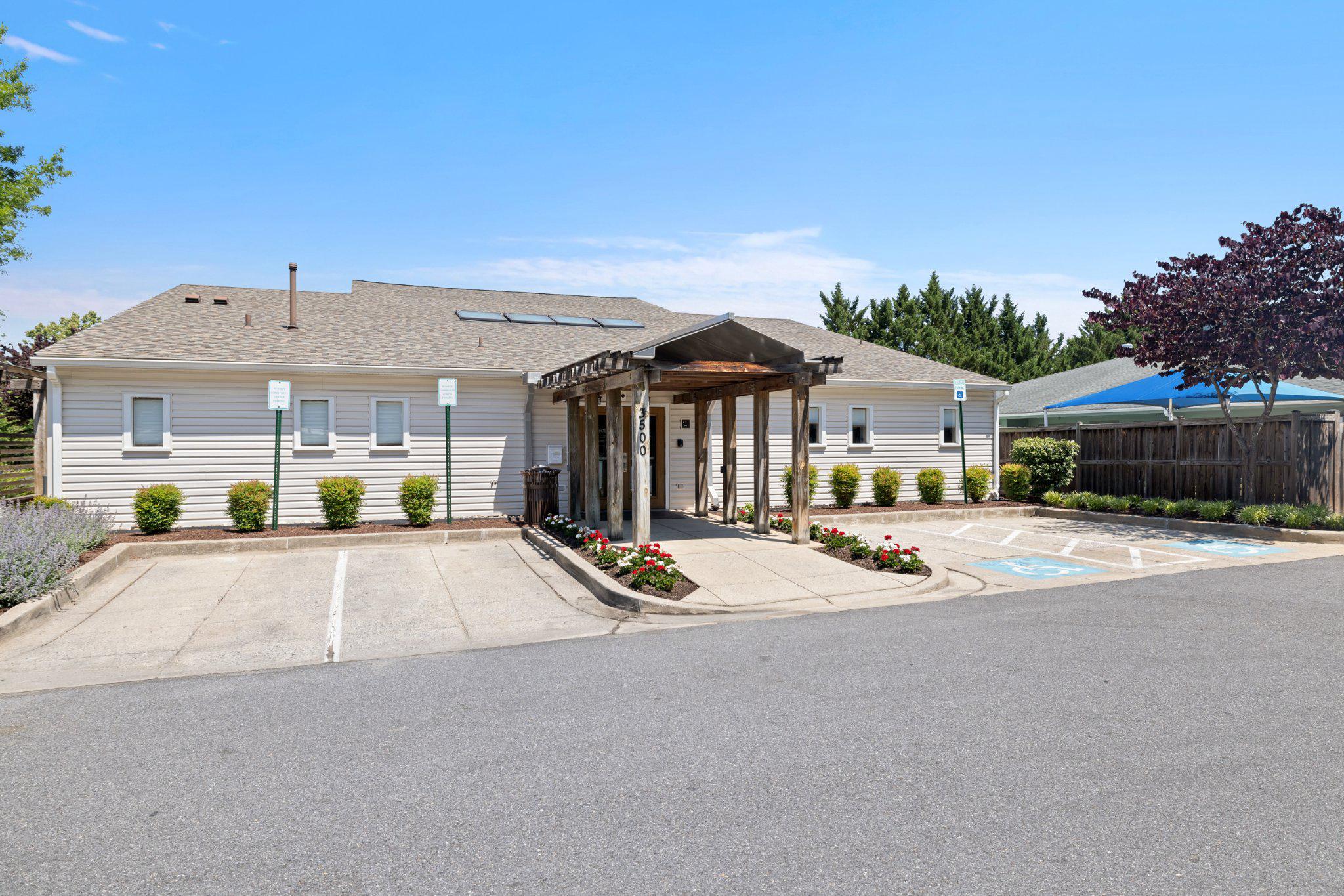 RUSSETT - Residential