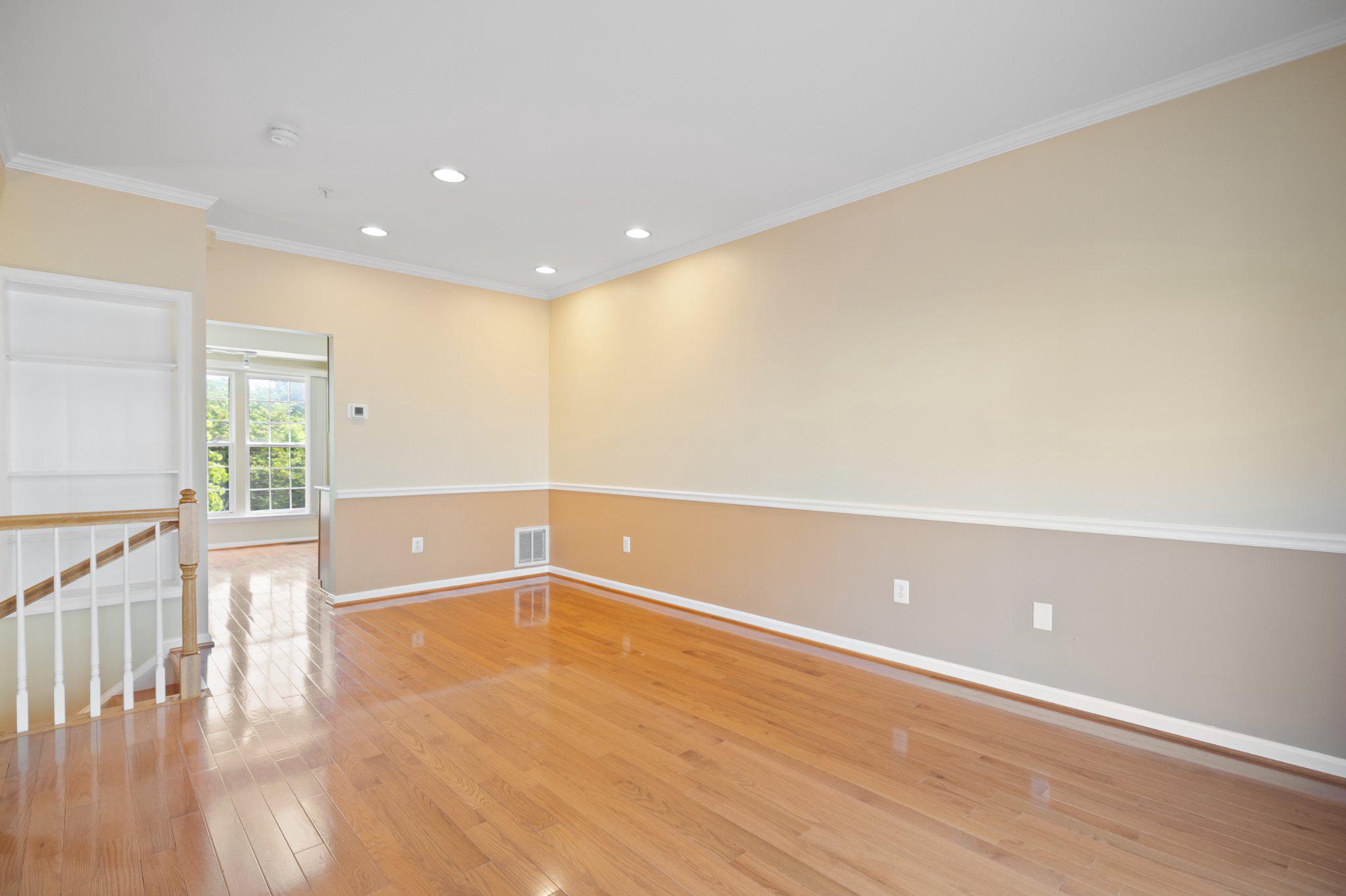 RUSSETT - Residential