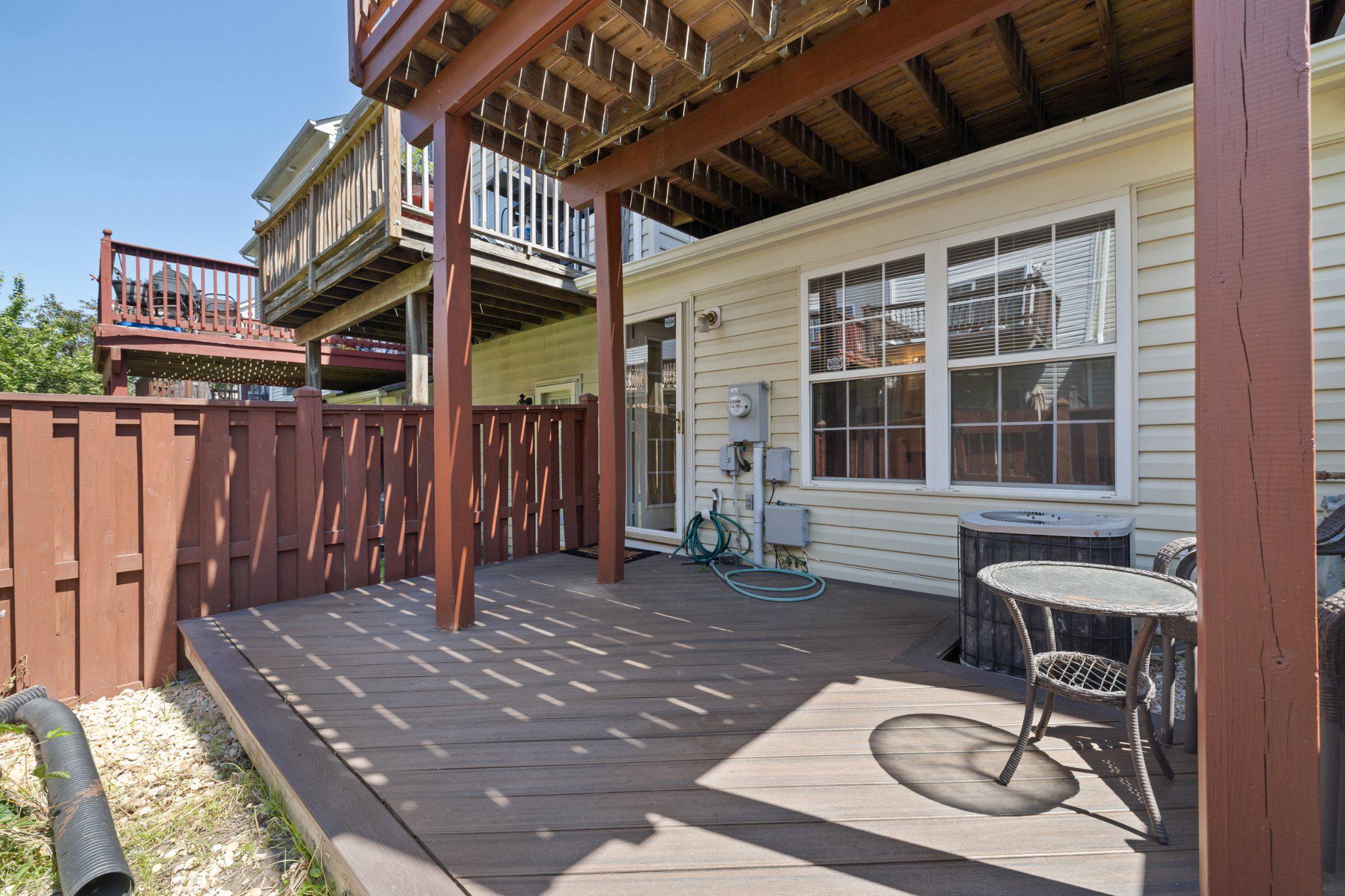 RUSSETT - Residential