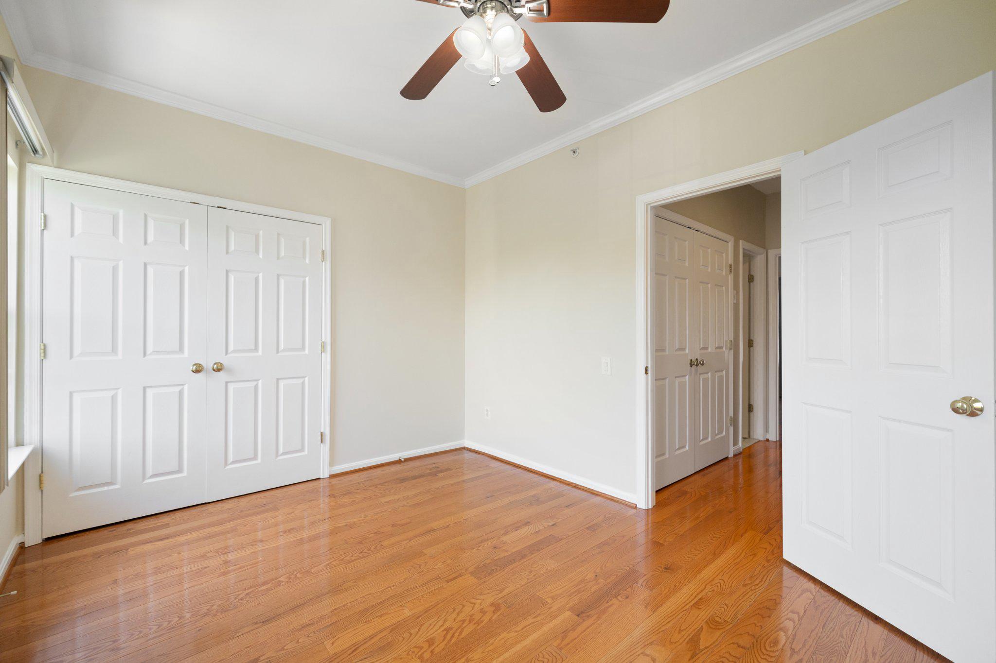 RUSSETT - Residential