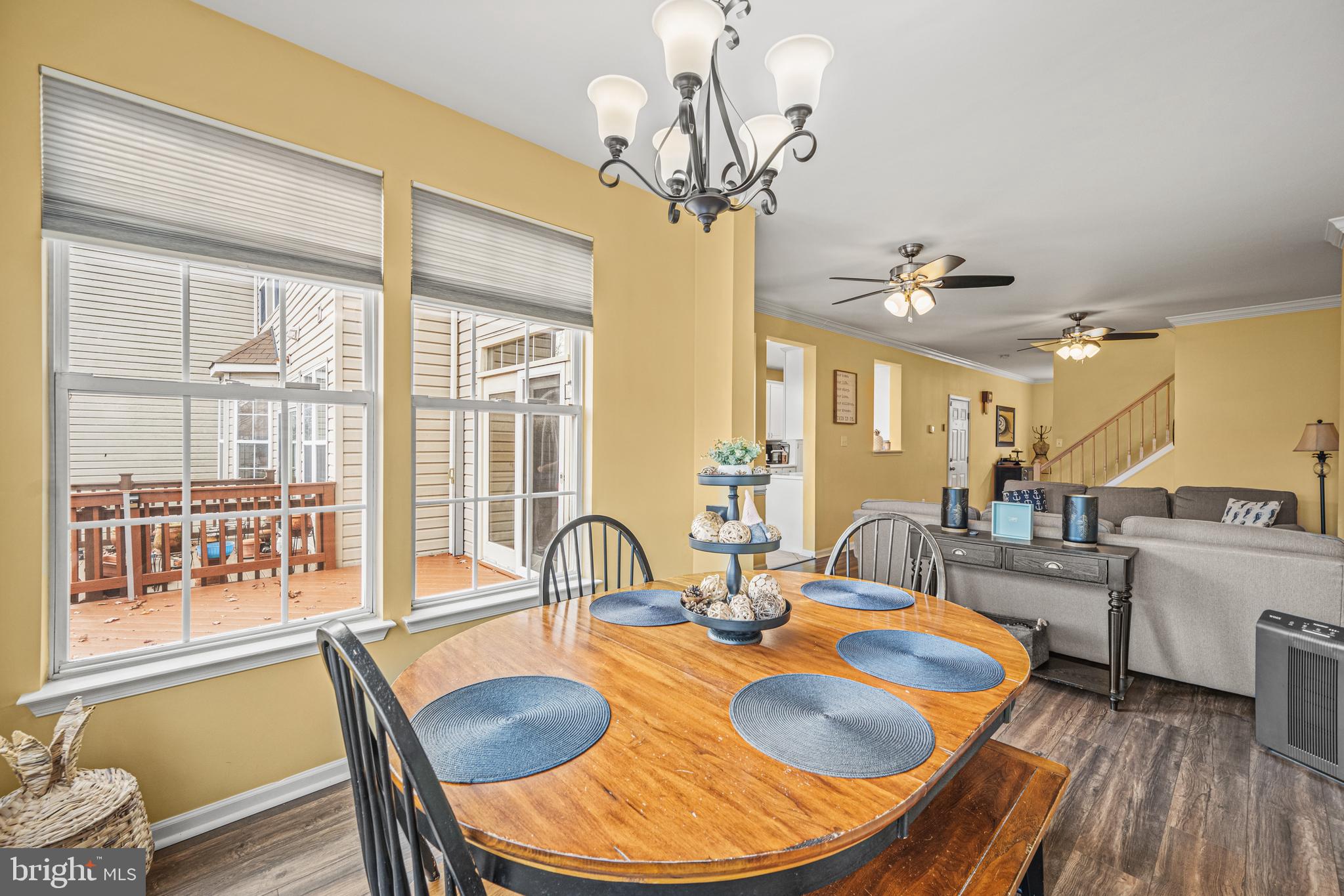 COLLEGE HILLS - Residential