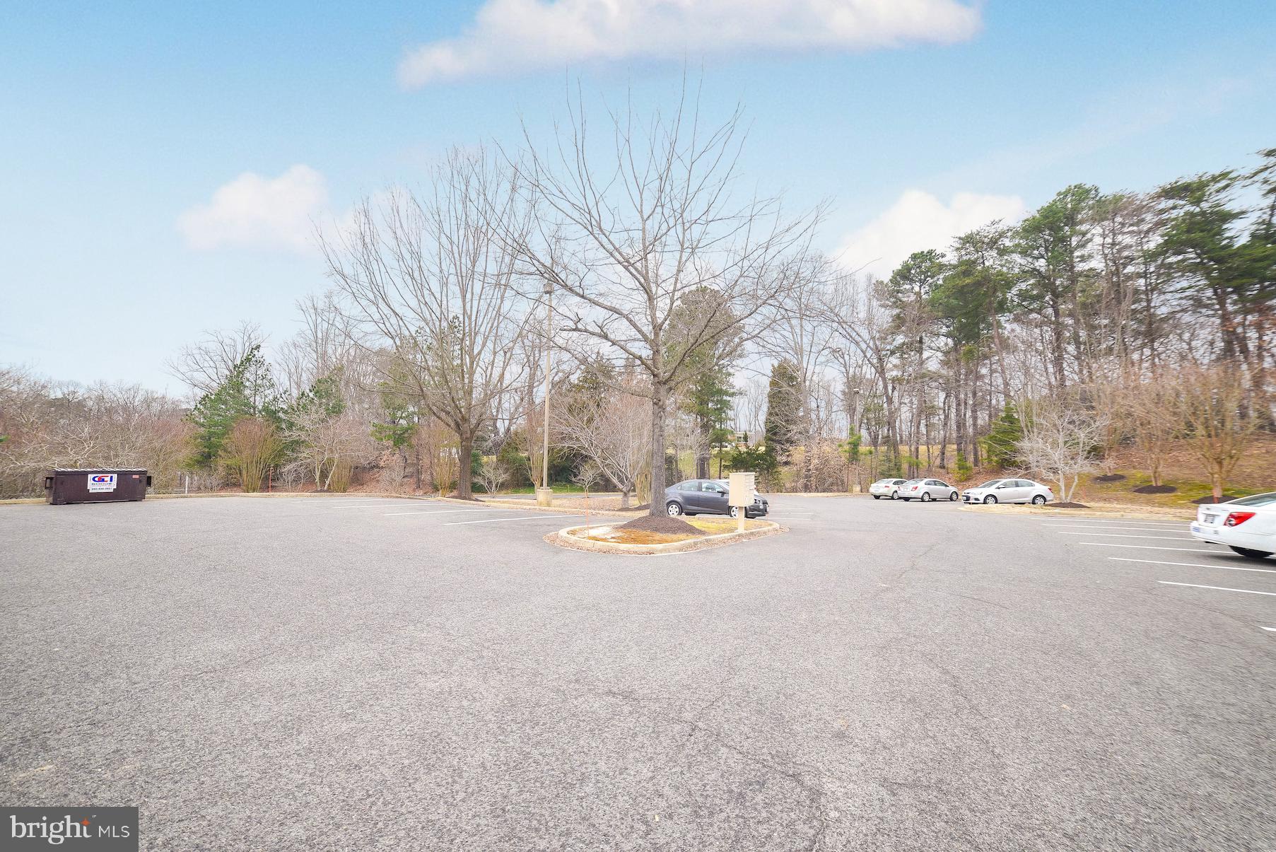 FOXWELL - Commercial Sale