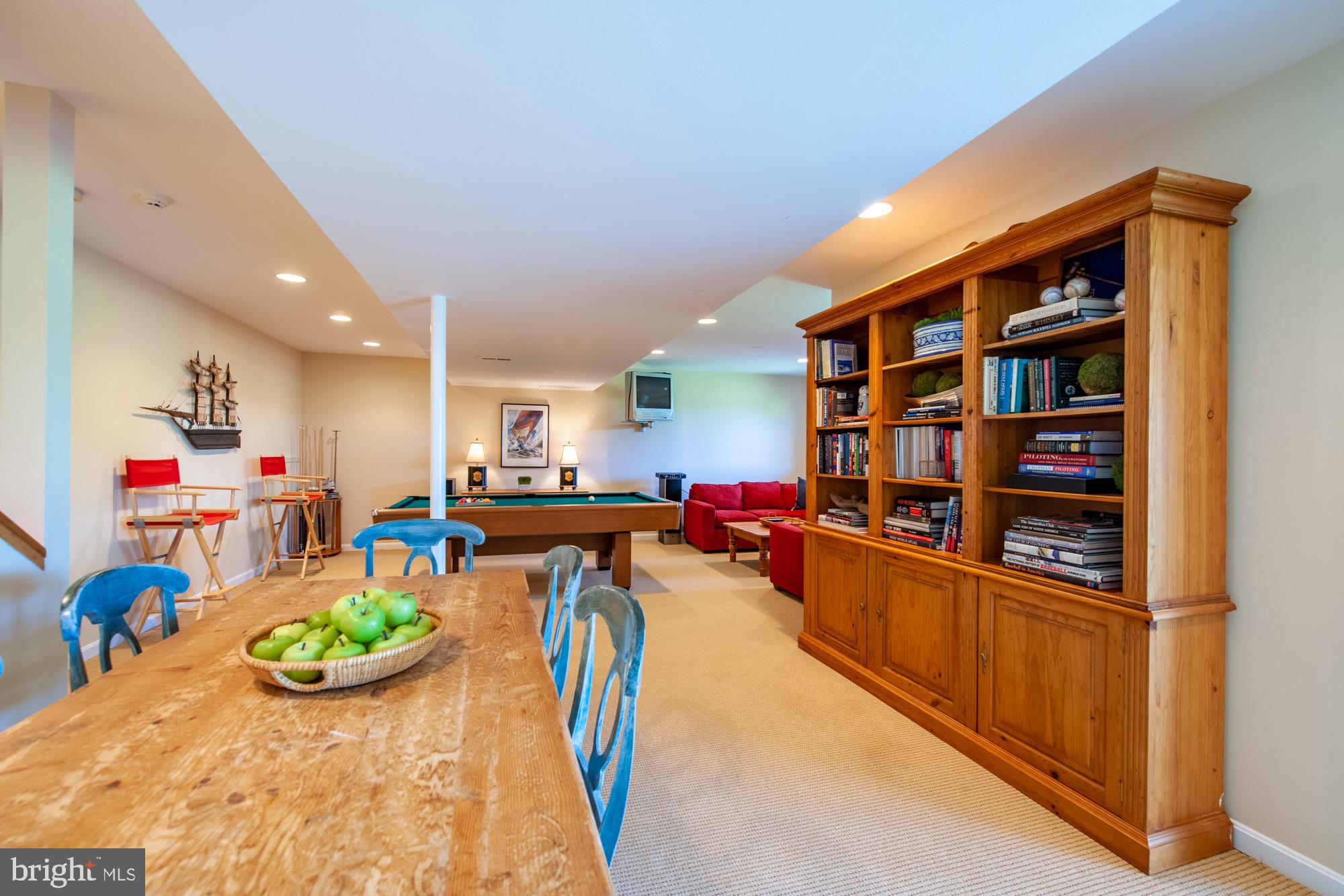 WIMBLEDON FARMS - Residential