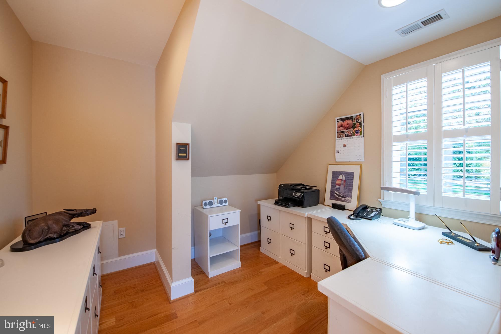 WIMBLEDON FARMS - Residential