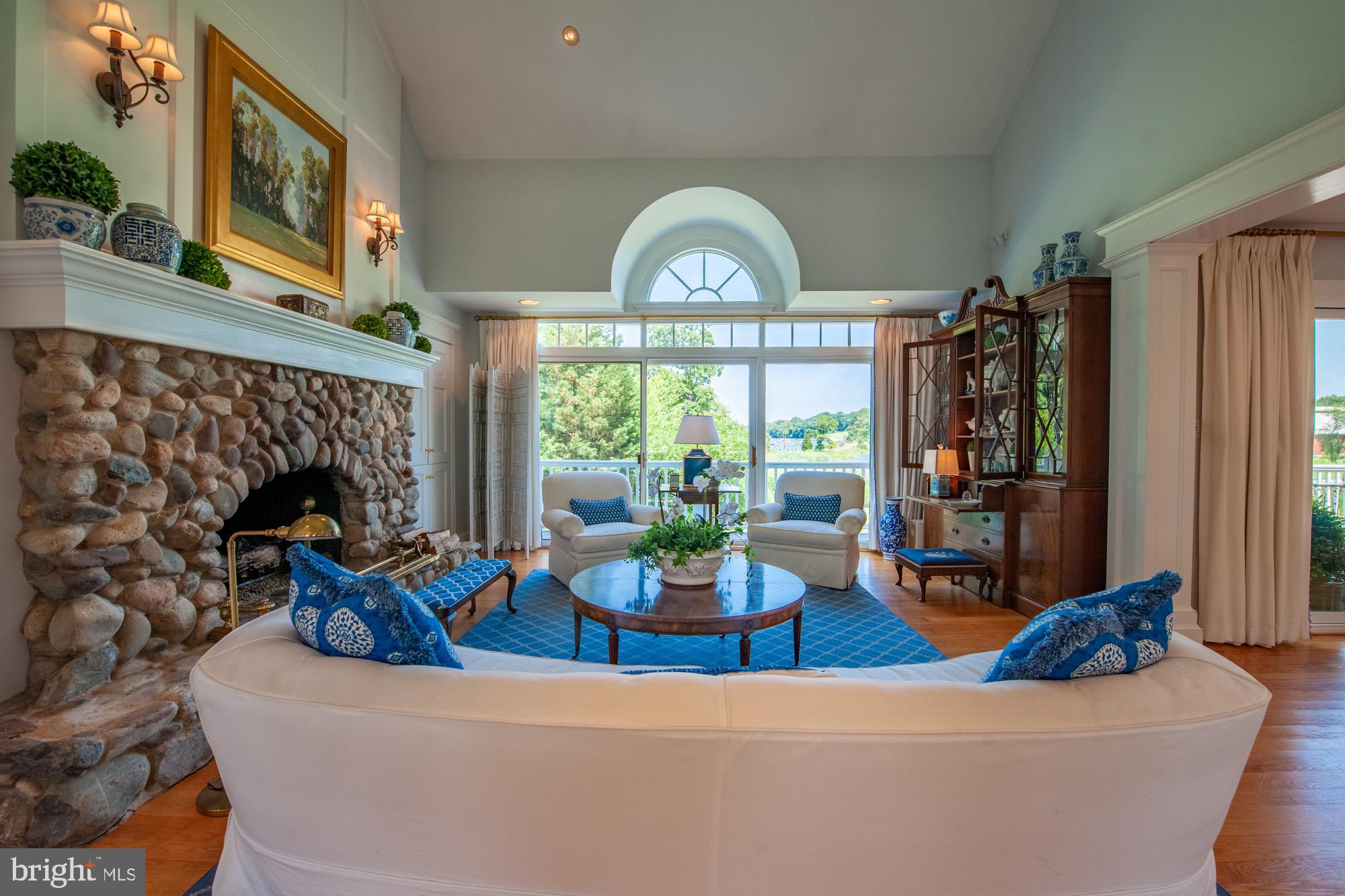 WIMBLEDON FARMS - Residential