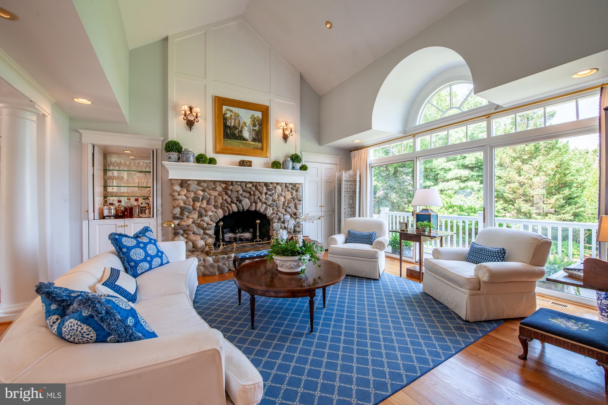 WIMBLEDON FARMS - Residential