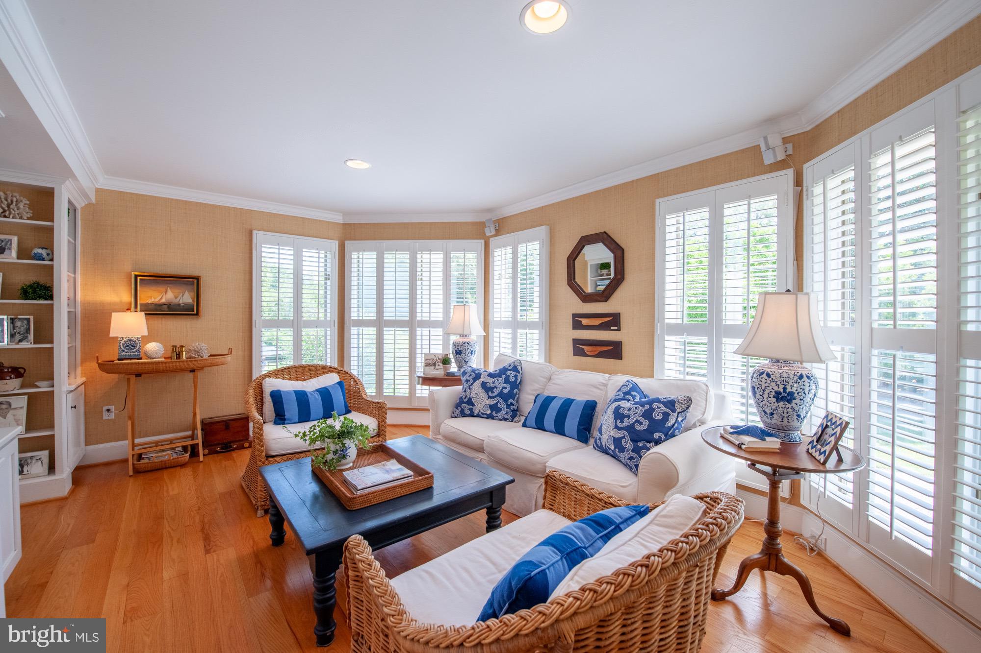 WIMBLEDON FARMS - Residential