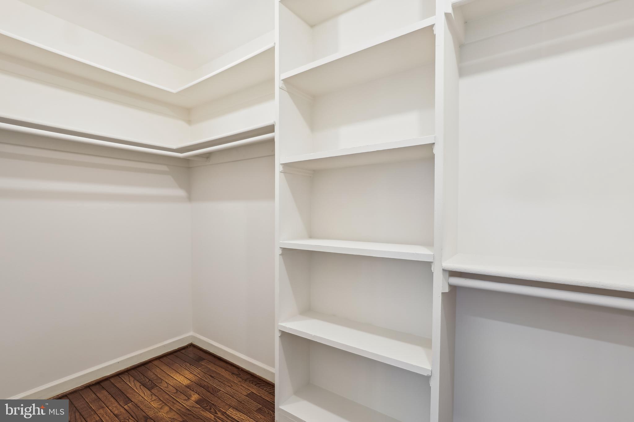 PT ROCKVILLE OUT RES 3 - Residential