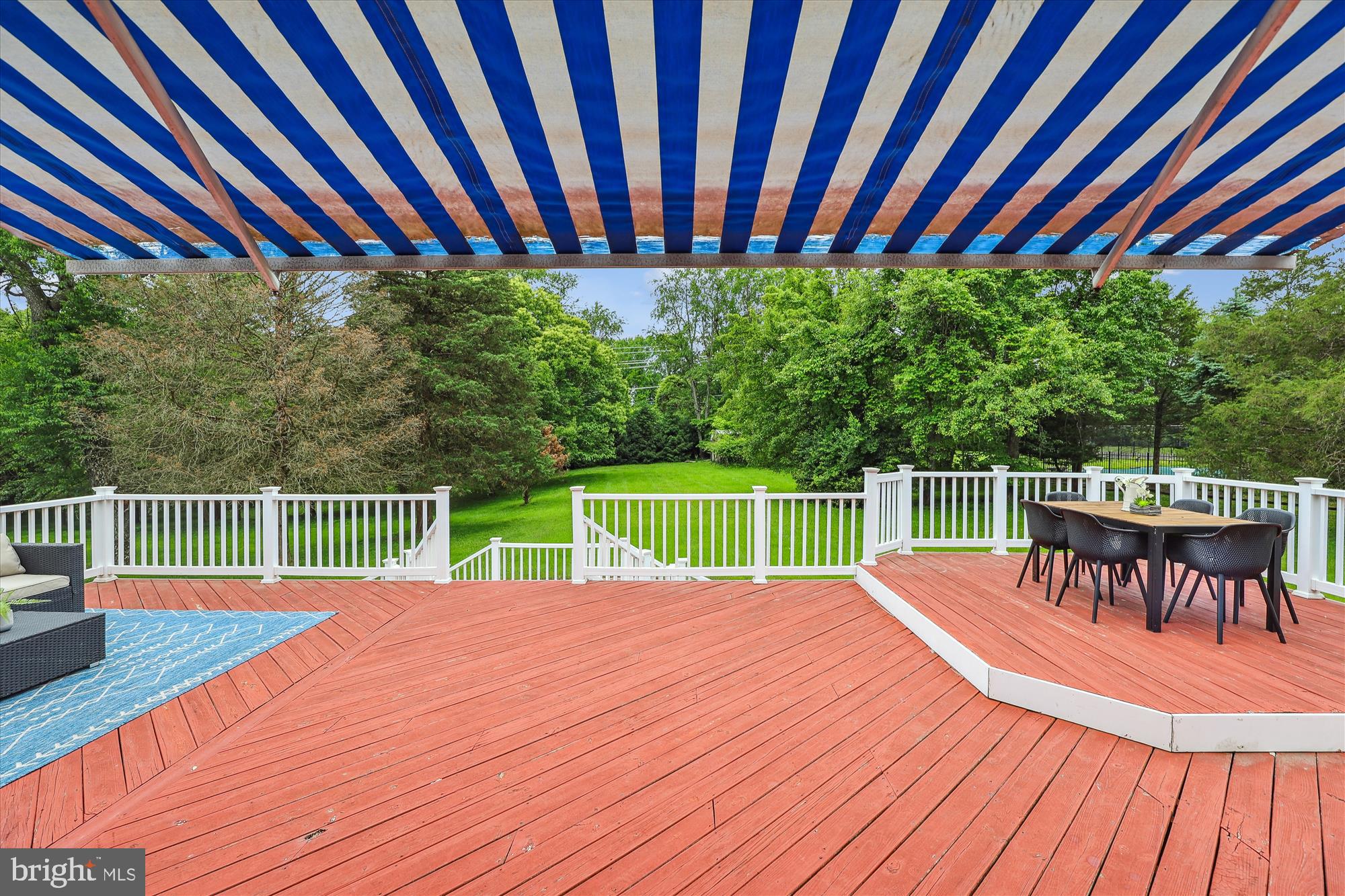 PT ROCKVILLE OUT RES 3 - Residential