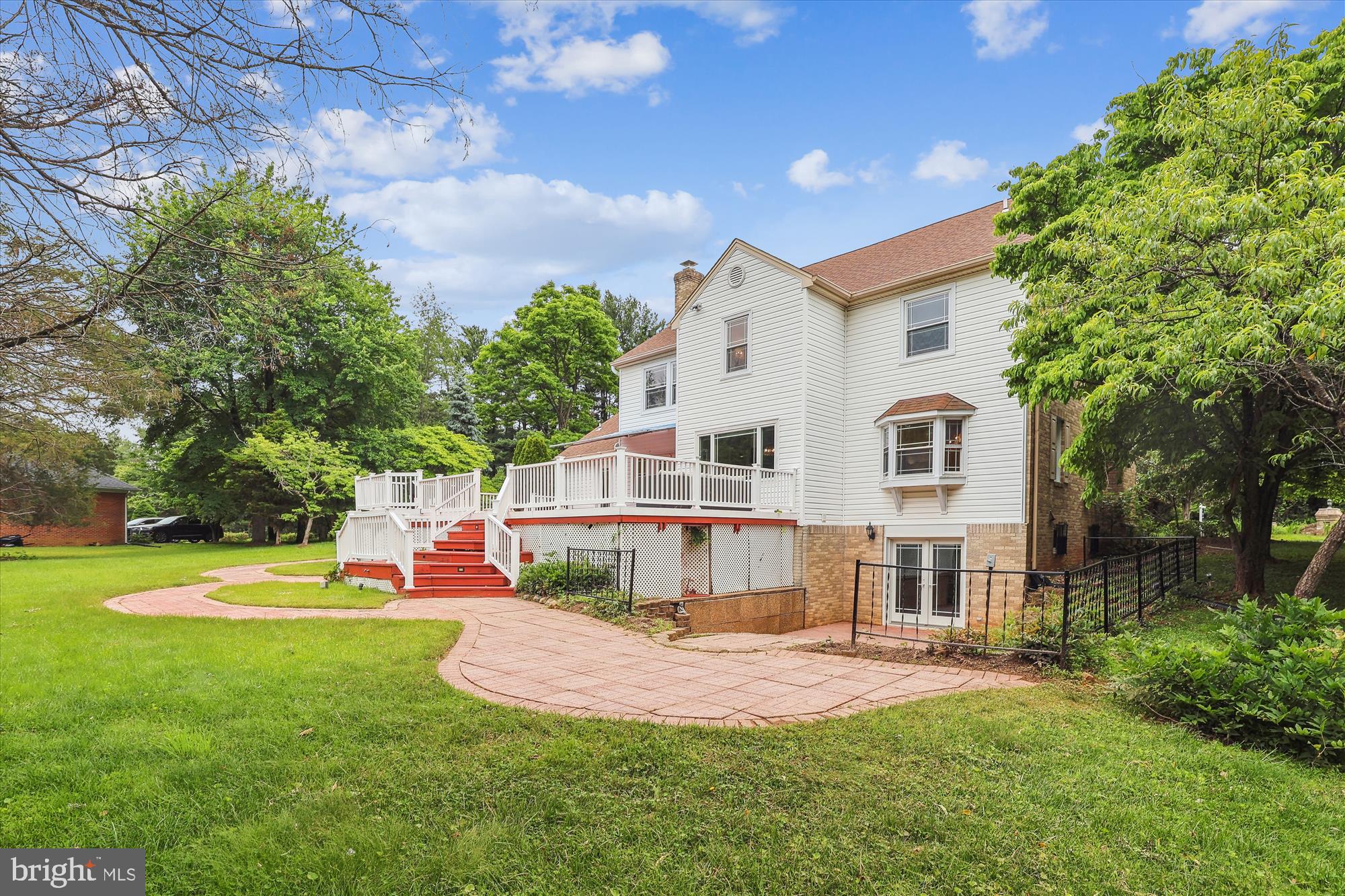 PT ROCKVILLE OUT RES 3 - Residential