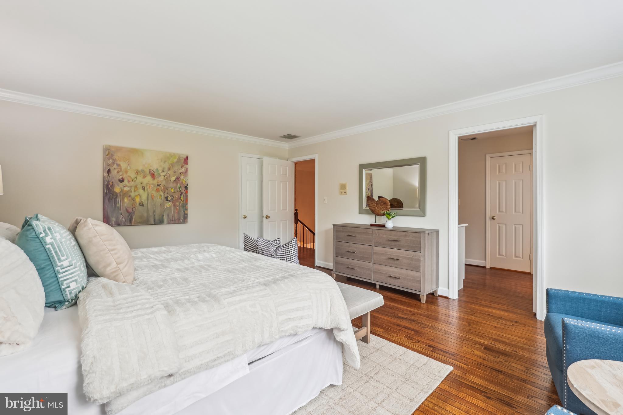 PT ROCKVILLE OUT RES 3 - Residential