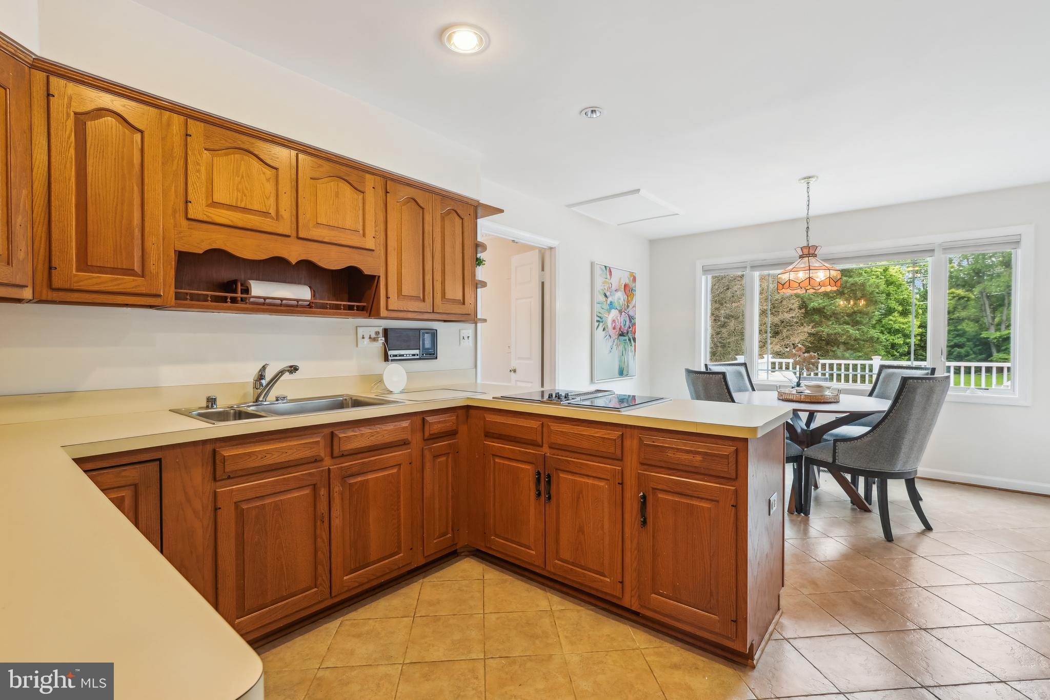 PT ROCKVILLE OUT RES 3 - Residential