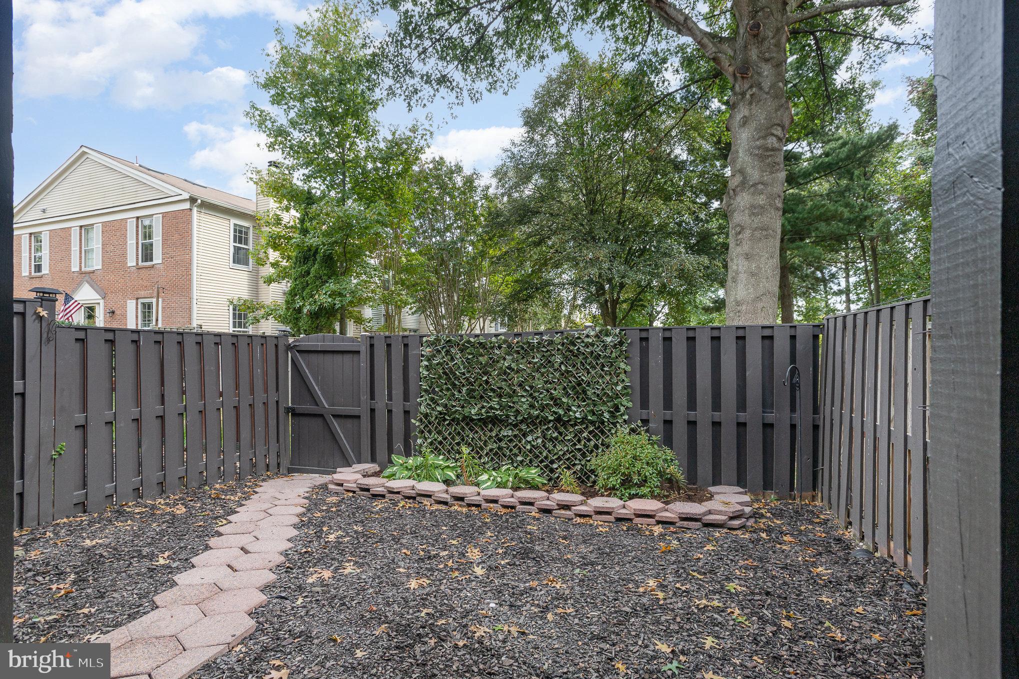 KINGSTOWNE - Residential Lease