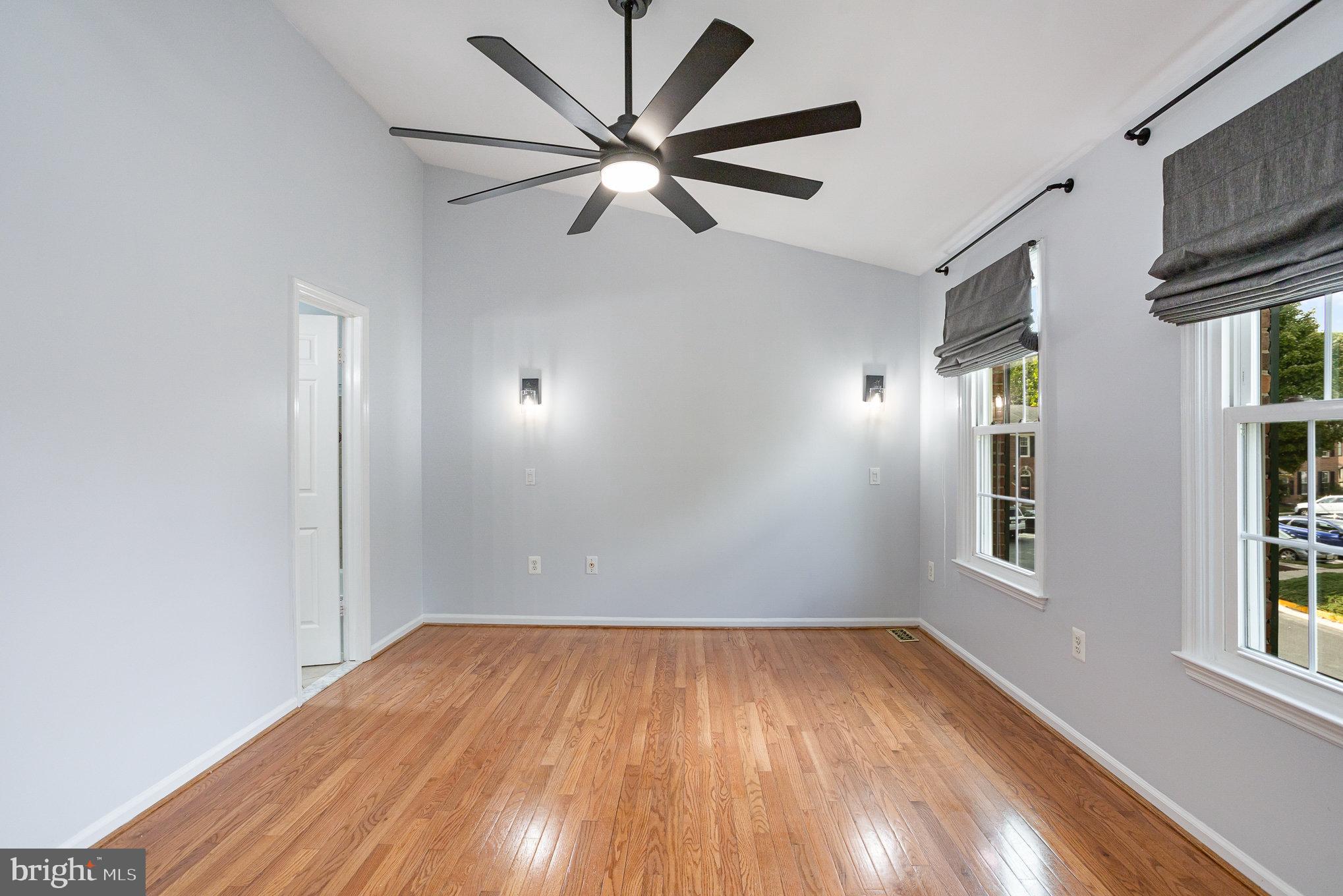 KINGSTOWNE - Residential Lease