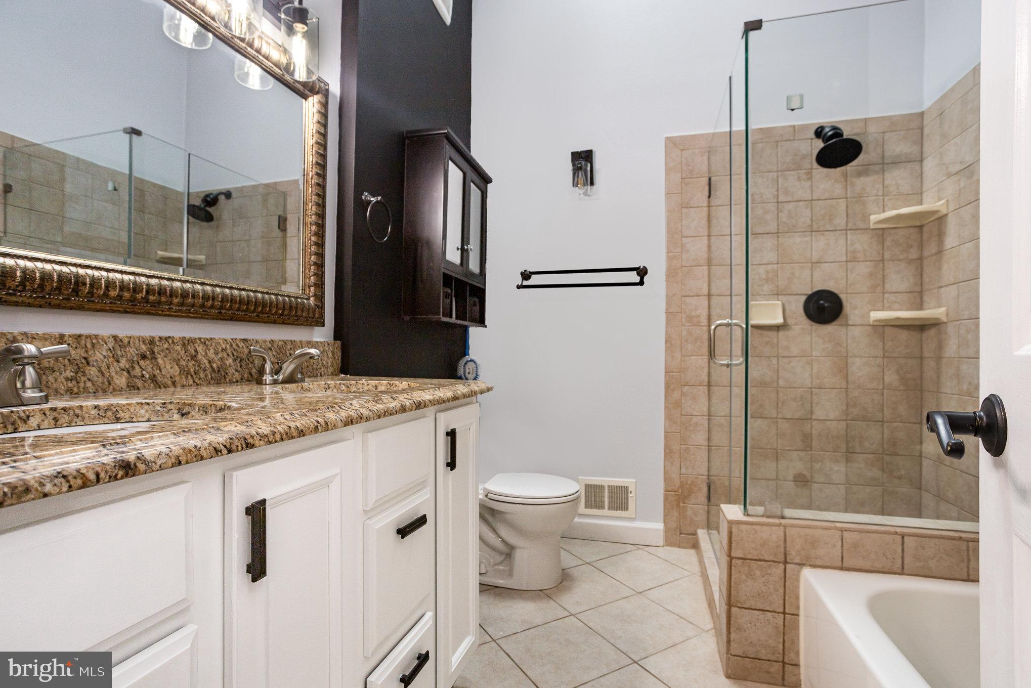 KINGSTOWNE - Residential Lease