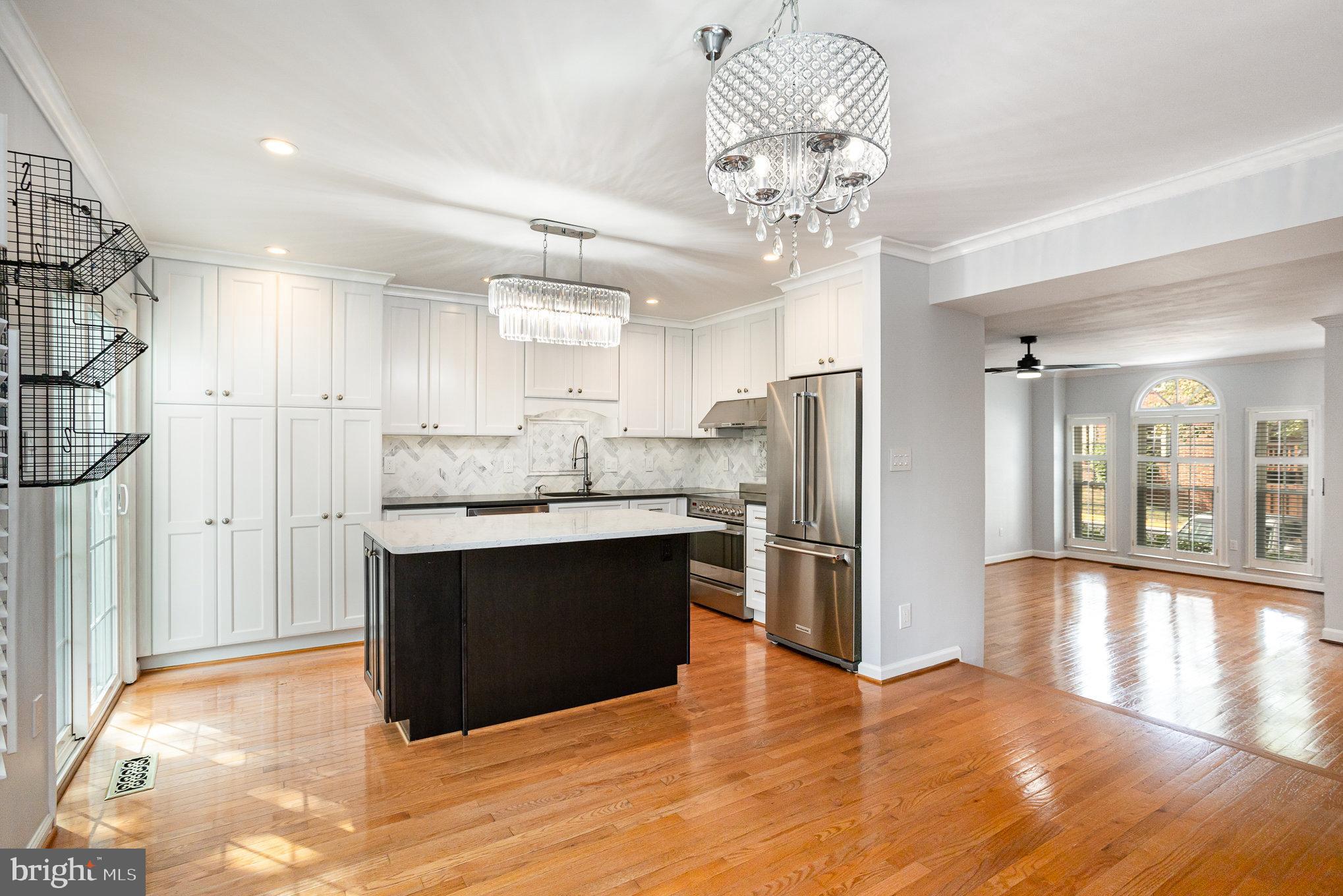 KINGSTOWNE - Residential Lease