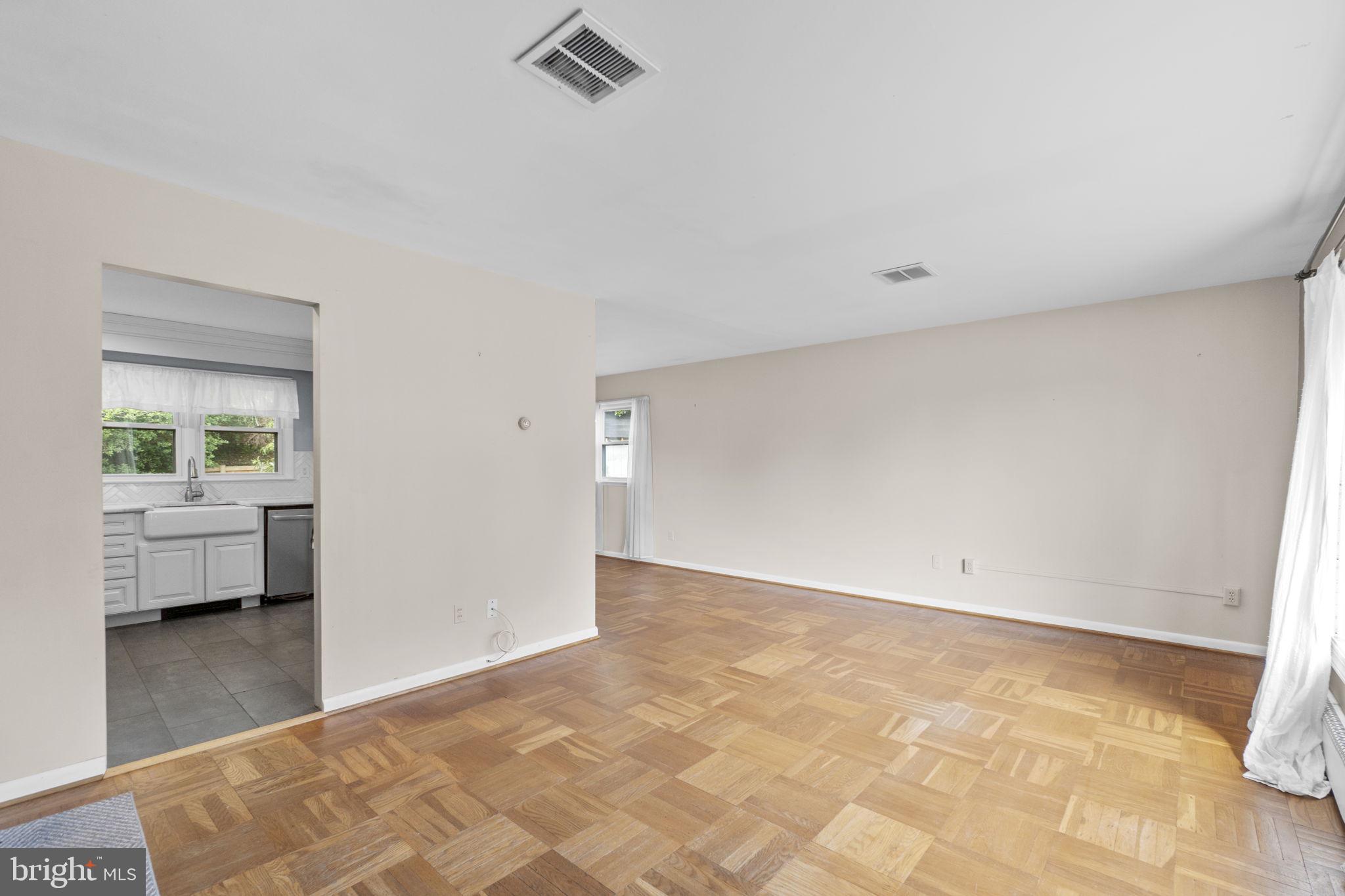 1800 PALO CIRCLE
