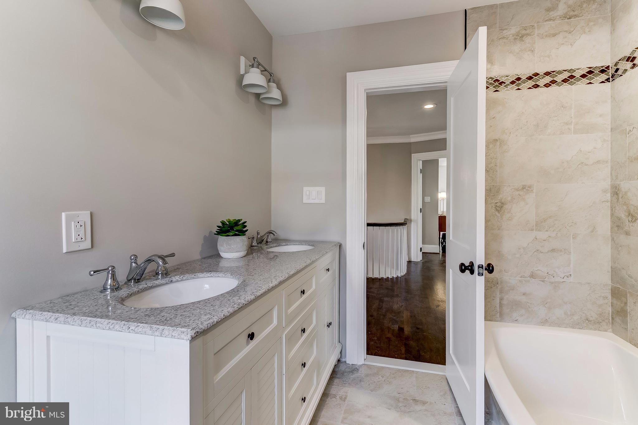 GREATER HOMELAND HISTORIC DISTRICT - Residential