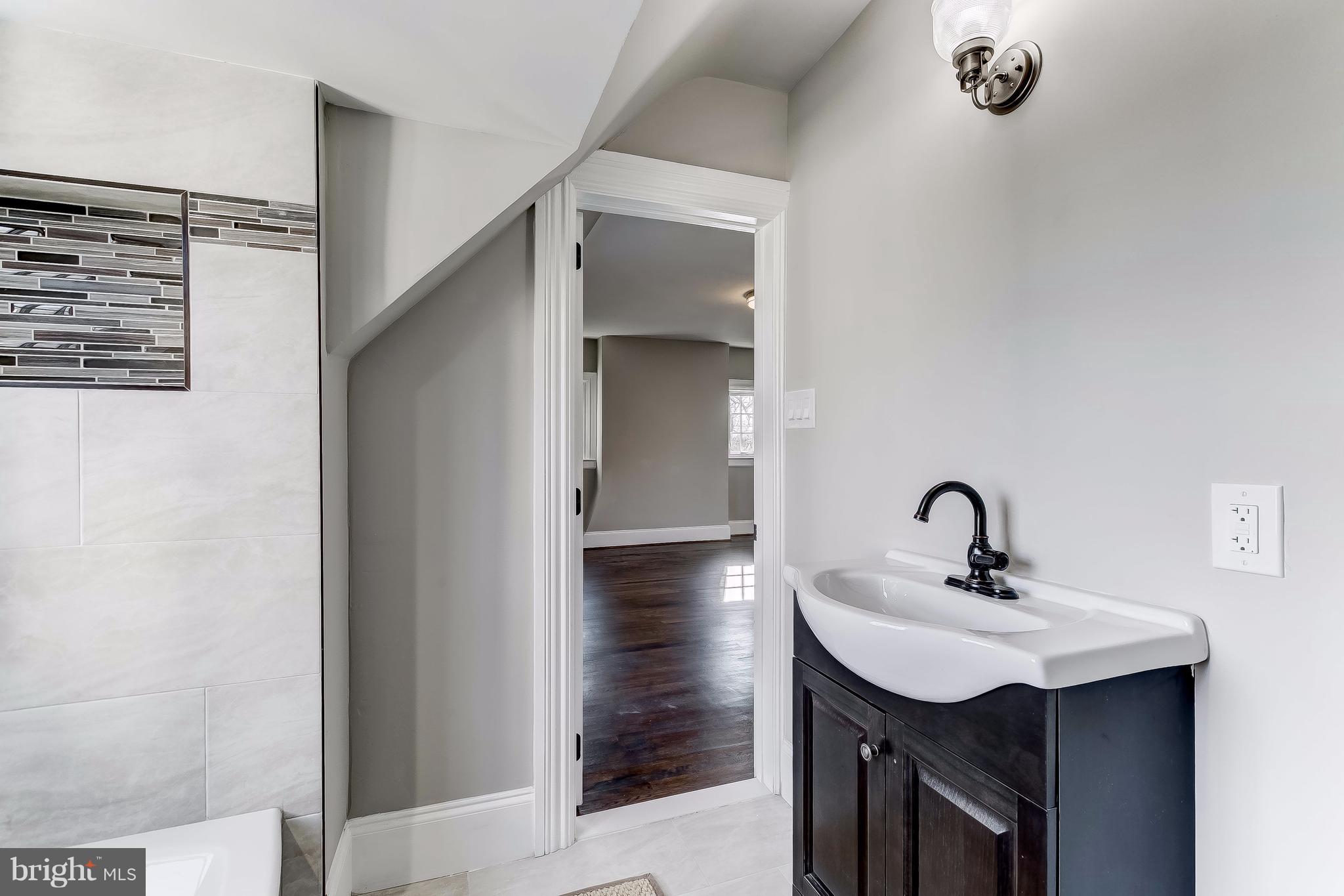 GREATER HOMELAND HISTORIC DISTRICT - Residential