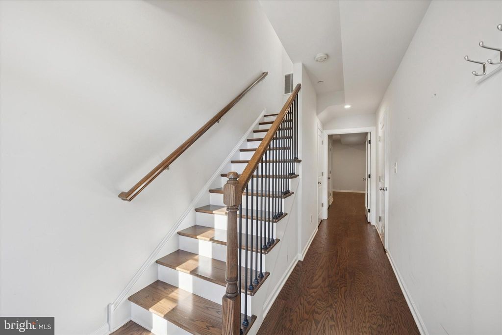 Photo of 300 Rock Run Circle, BROOMALL, PA 19008 (MLS # PADE2101566)