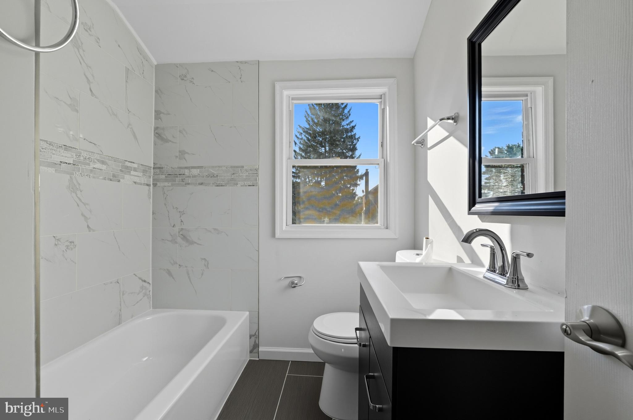 NORTHWOOD - Residential