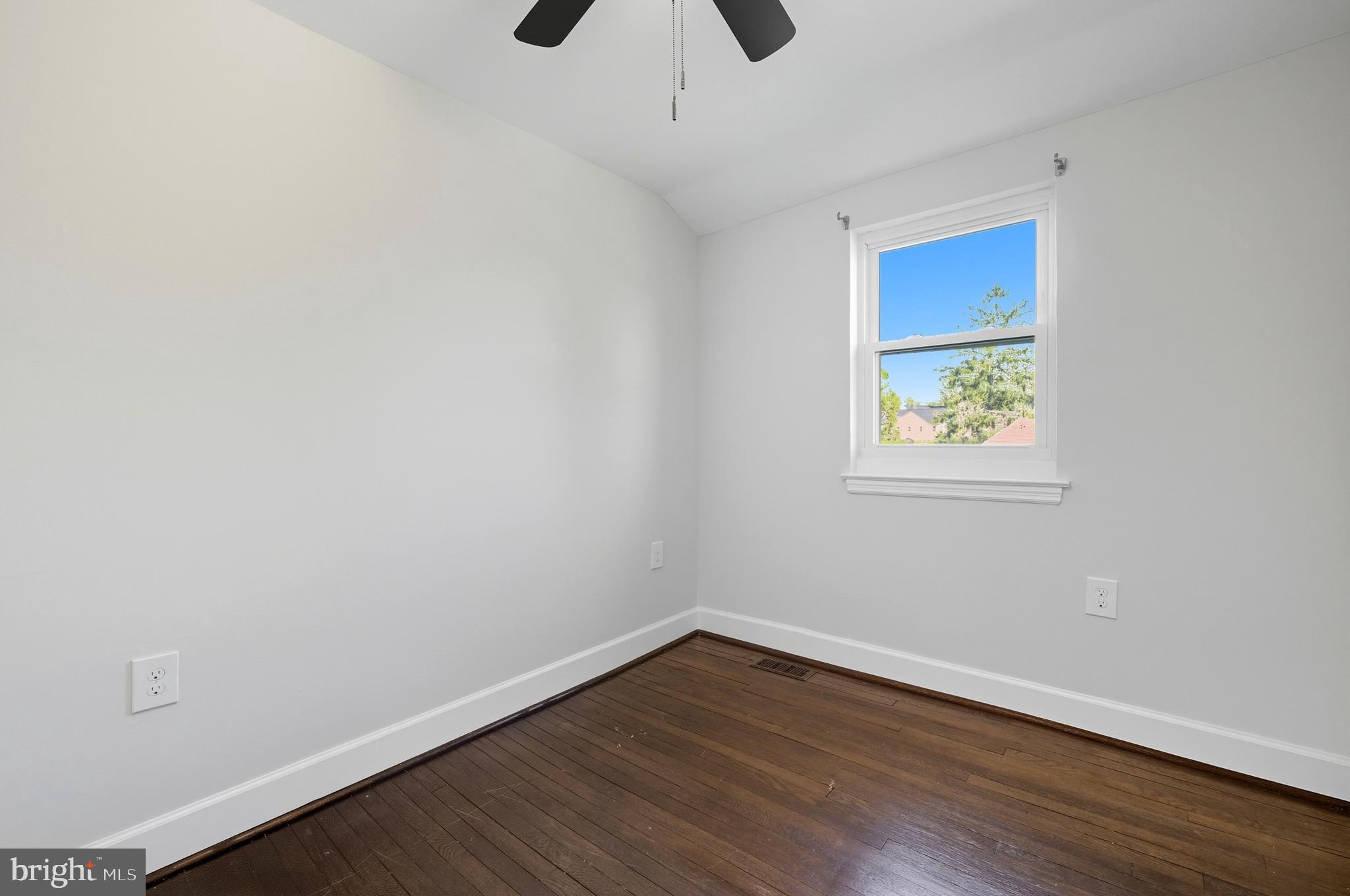 NORTHWOOD - Residential