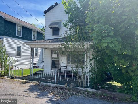 415 CENTER STREET LYKENS PA 17048