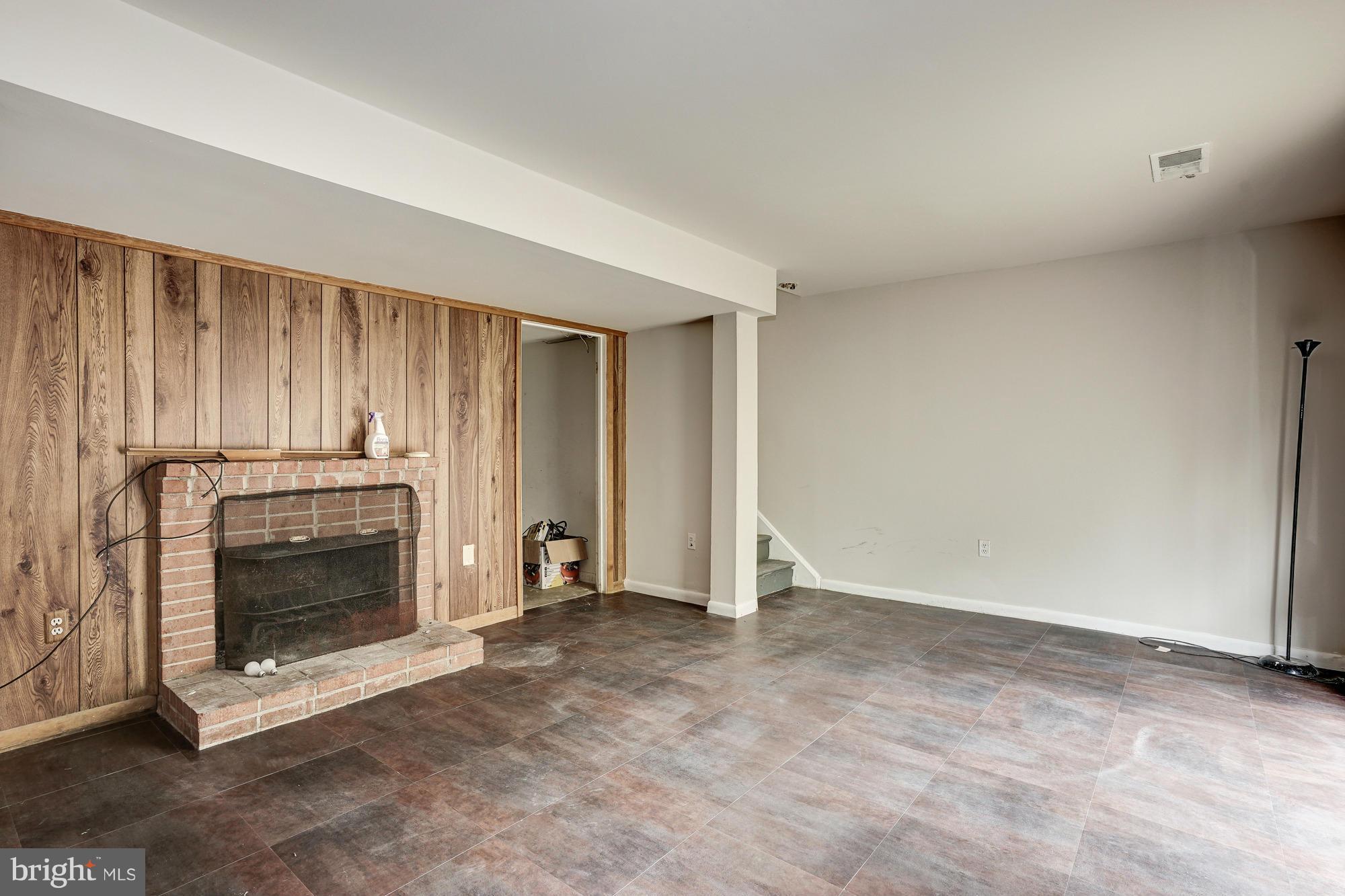 DALE CITY - Residential