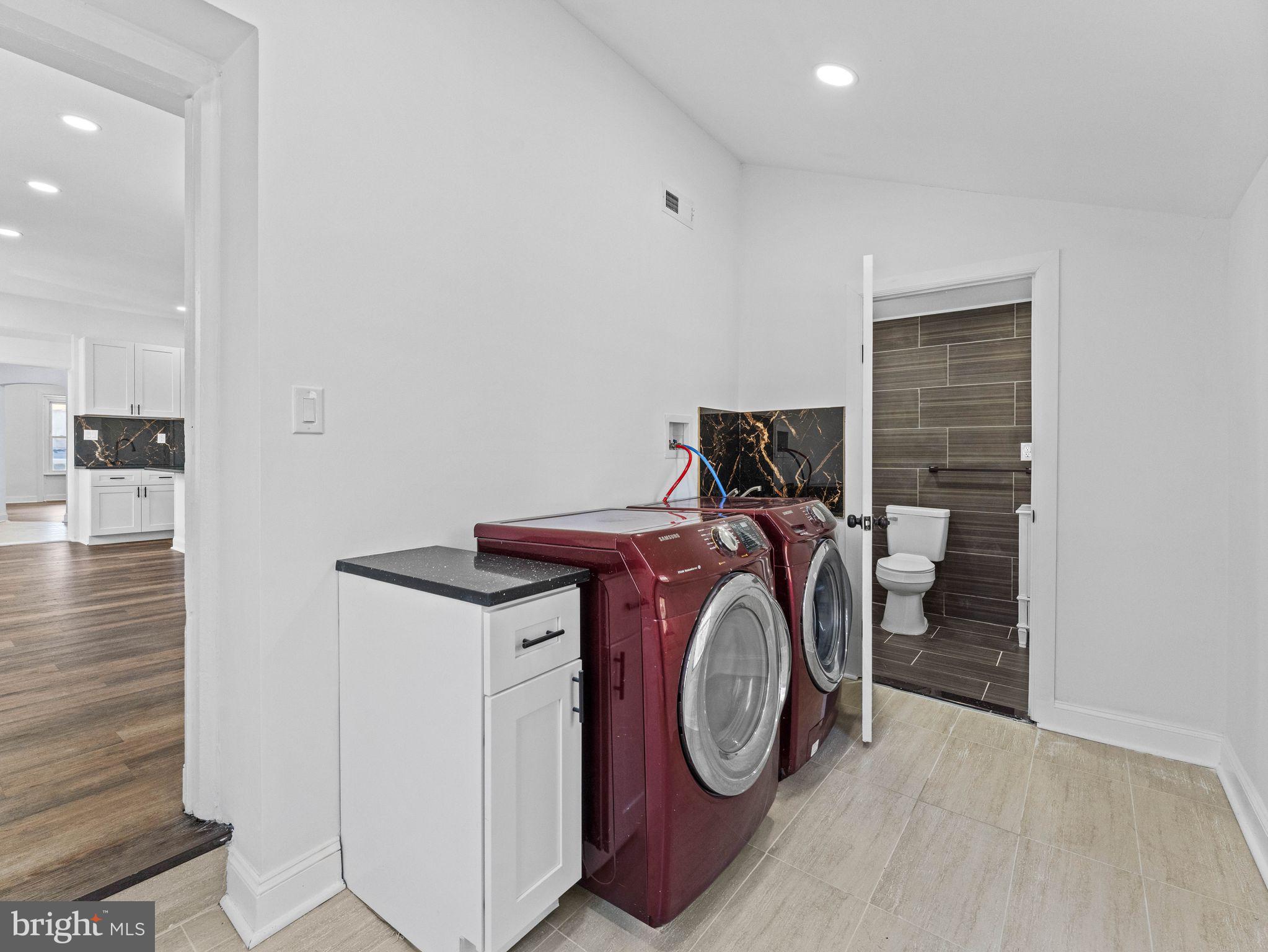 GERMANTOWN (EAST) - Residential