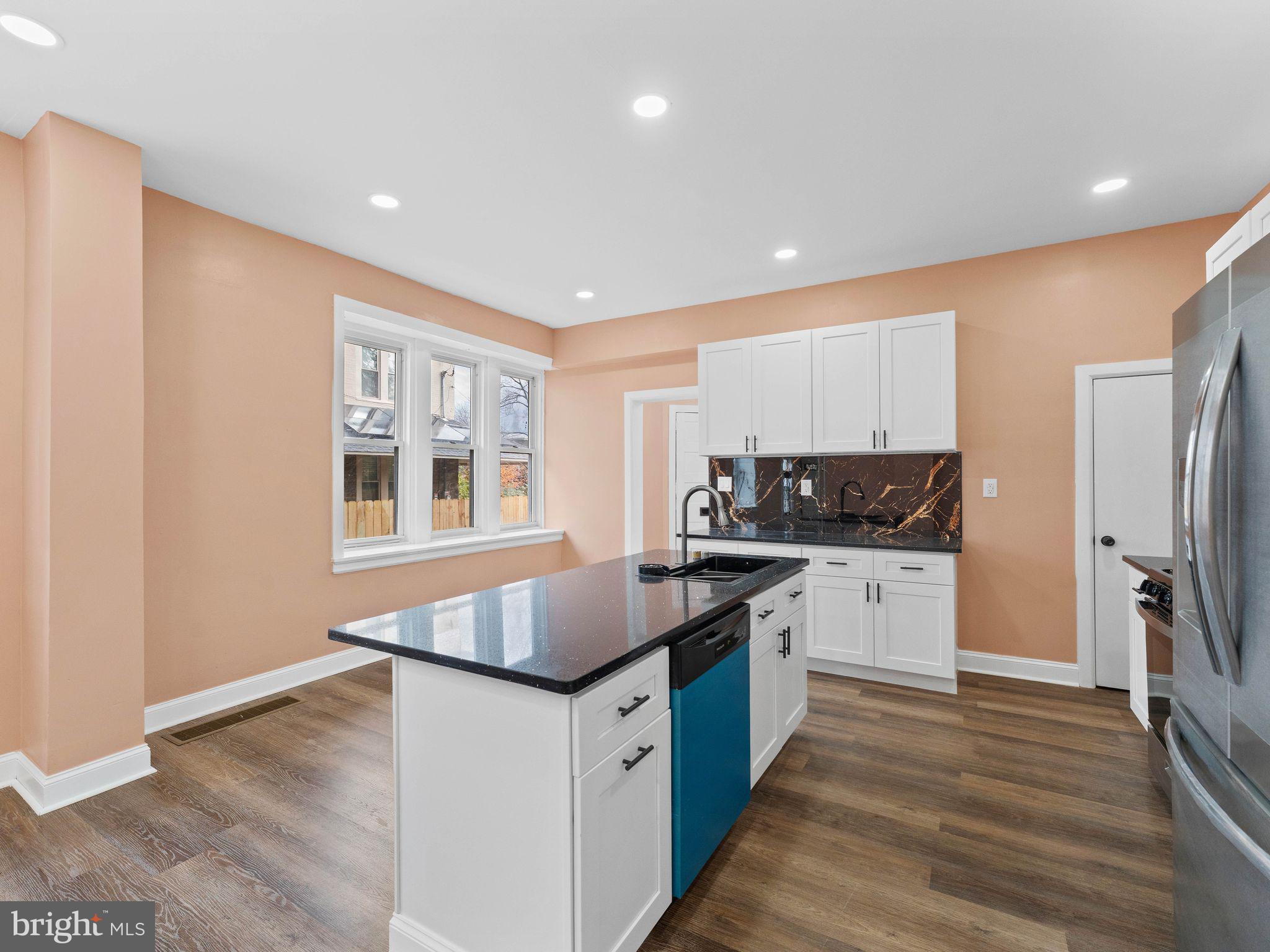 GERMANTOWN (EAST) - Residential