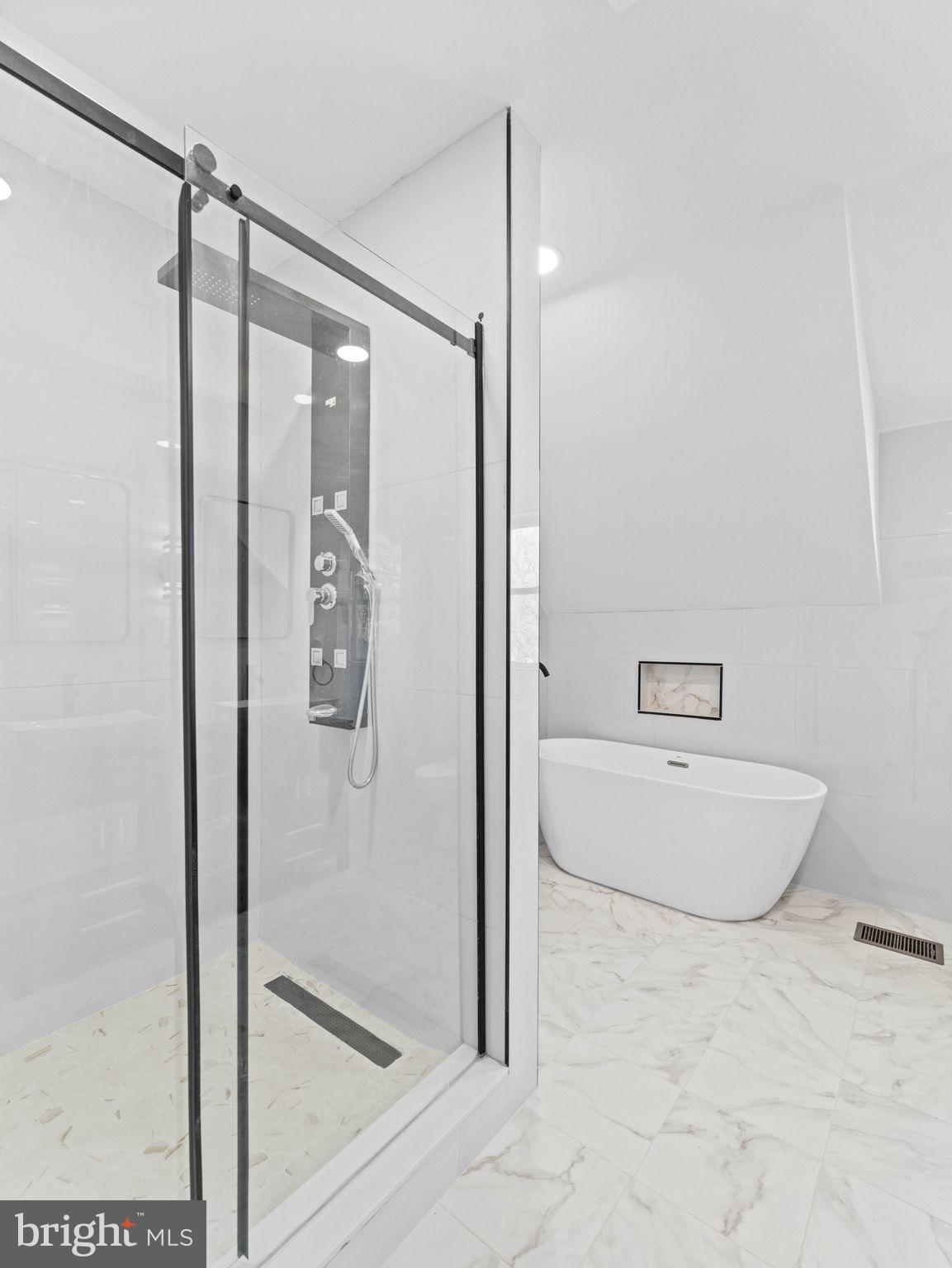 GERMANTOWN (EAST) - Residential