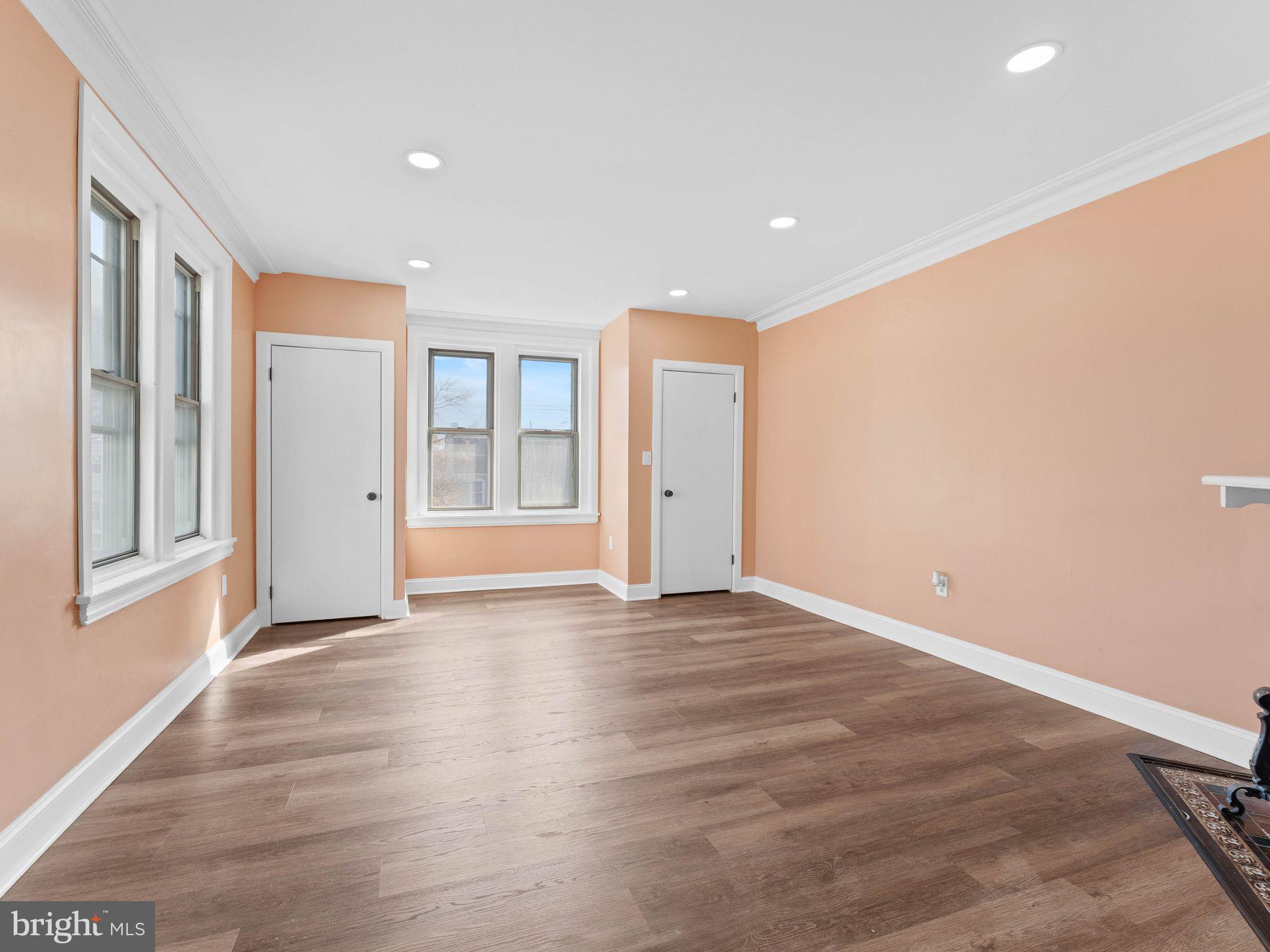 GERMANTOWN (EAST) - Residential