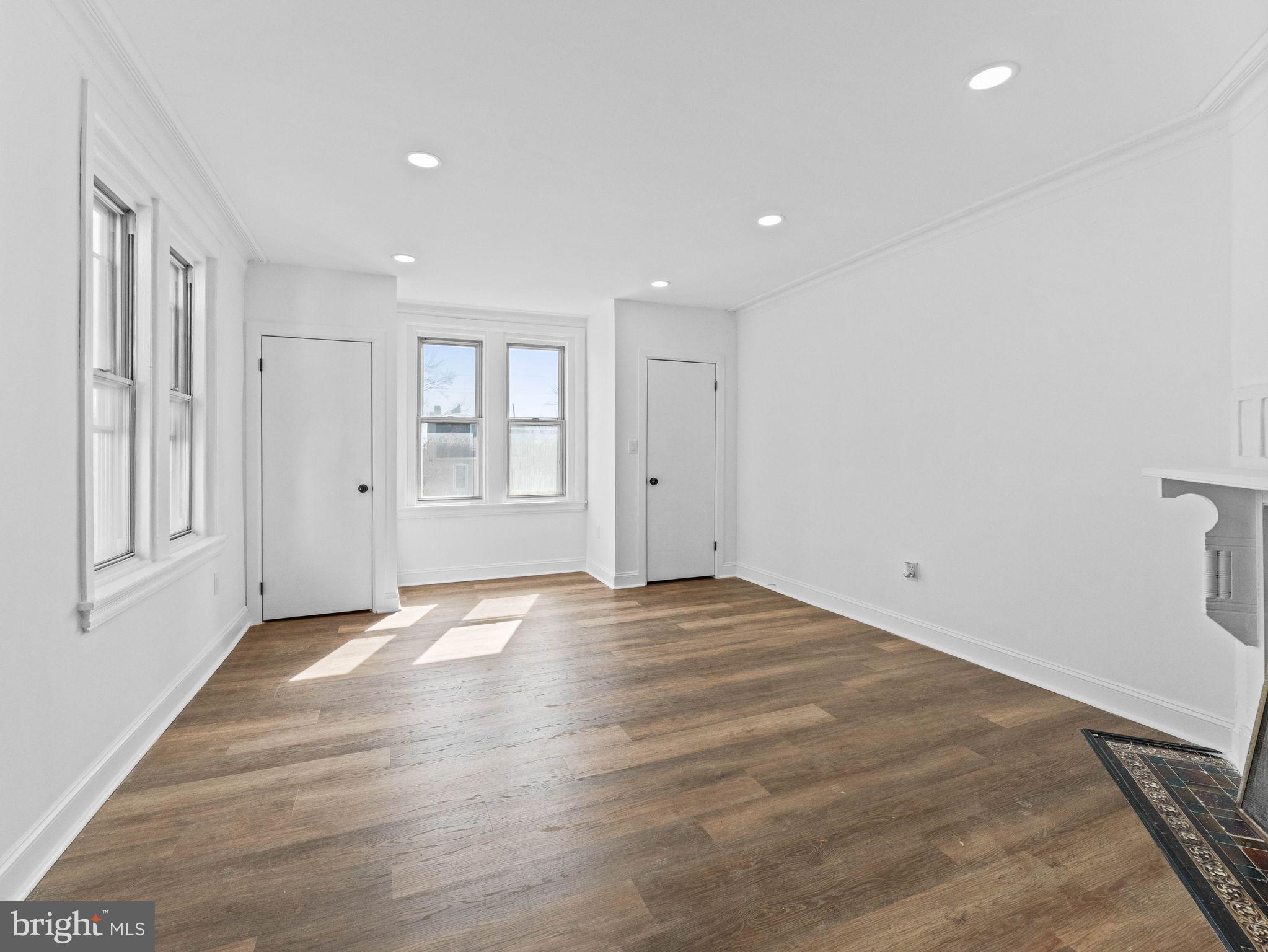 GERMANTOWN (EAST) - Residential