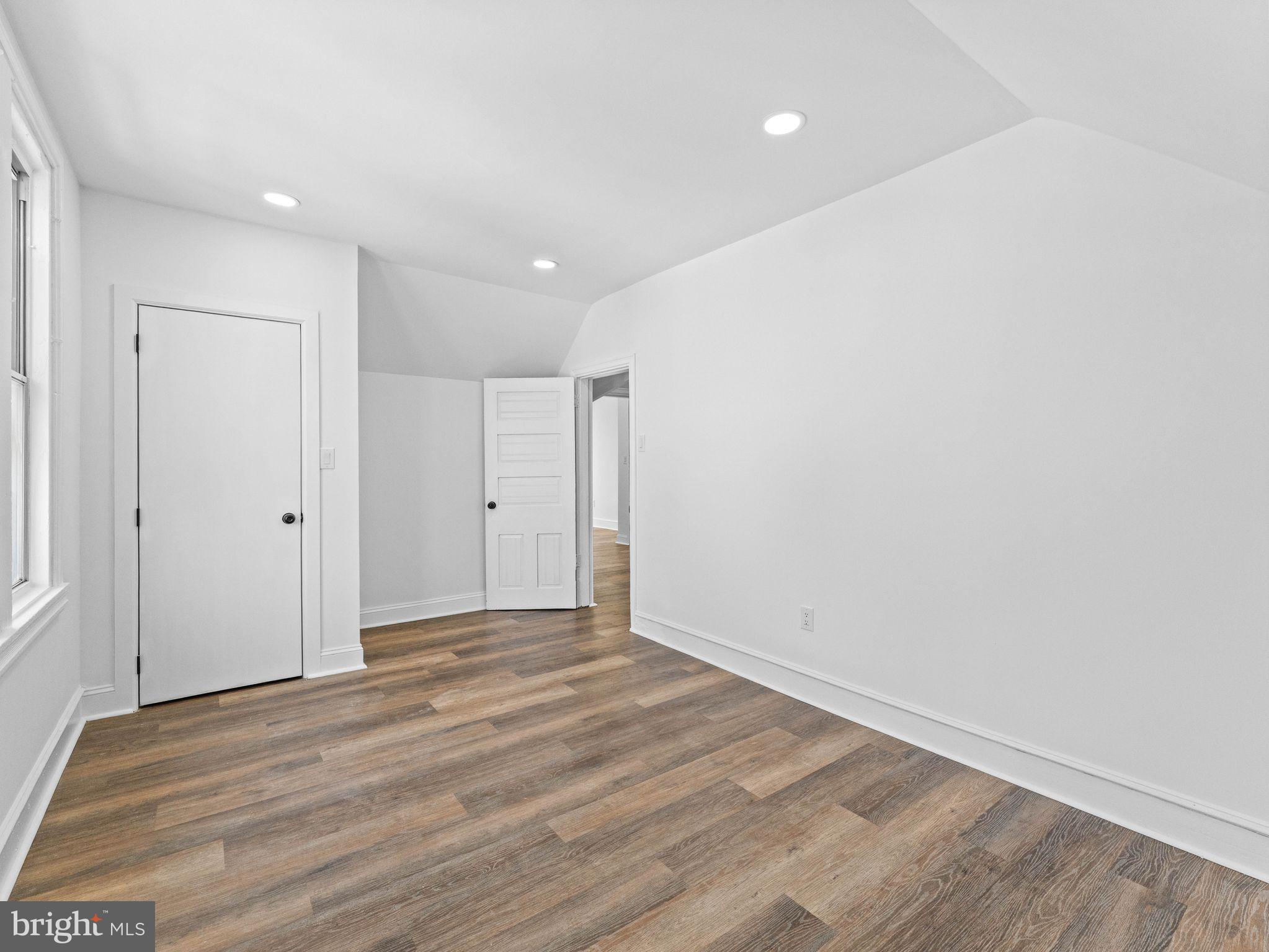 GERMANTOWN (EAST) - Residential