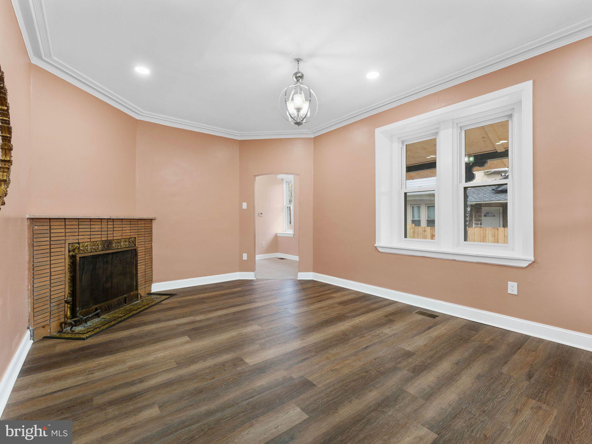 GERMANTOWN (EAST) - Residential